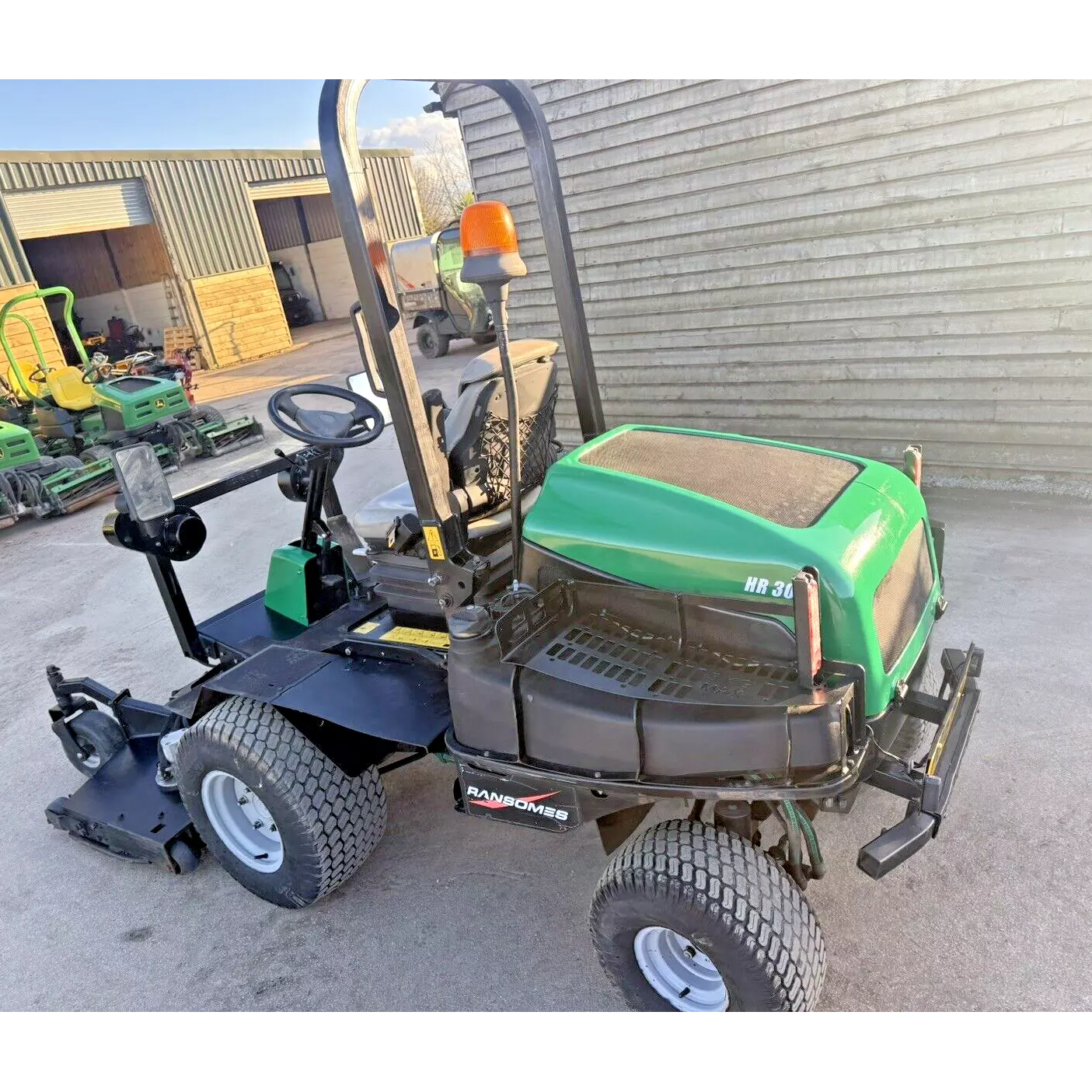 2016 RANSOMES HR300