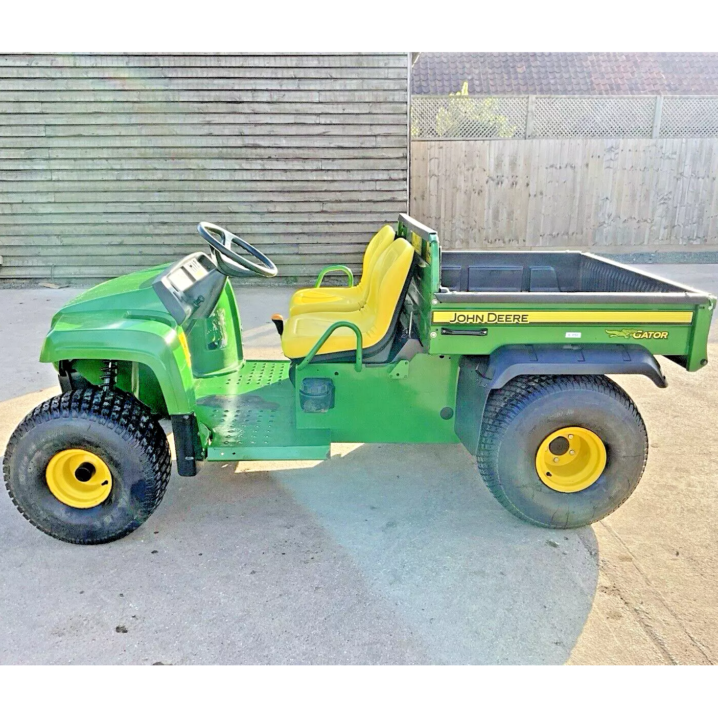 2019 JOHN DEERE 4X2