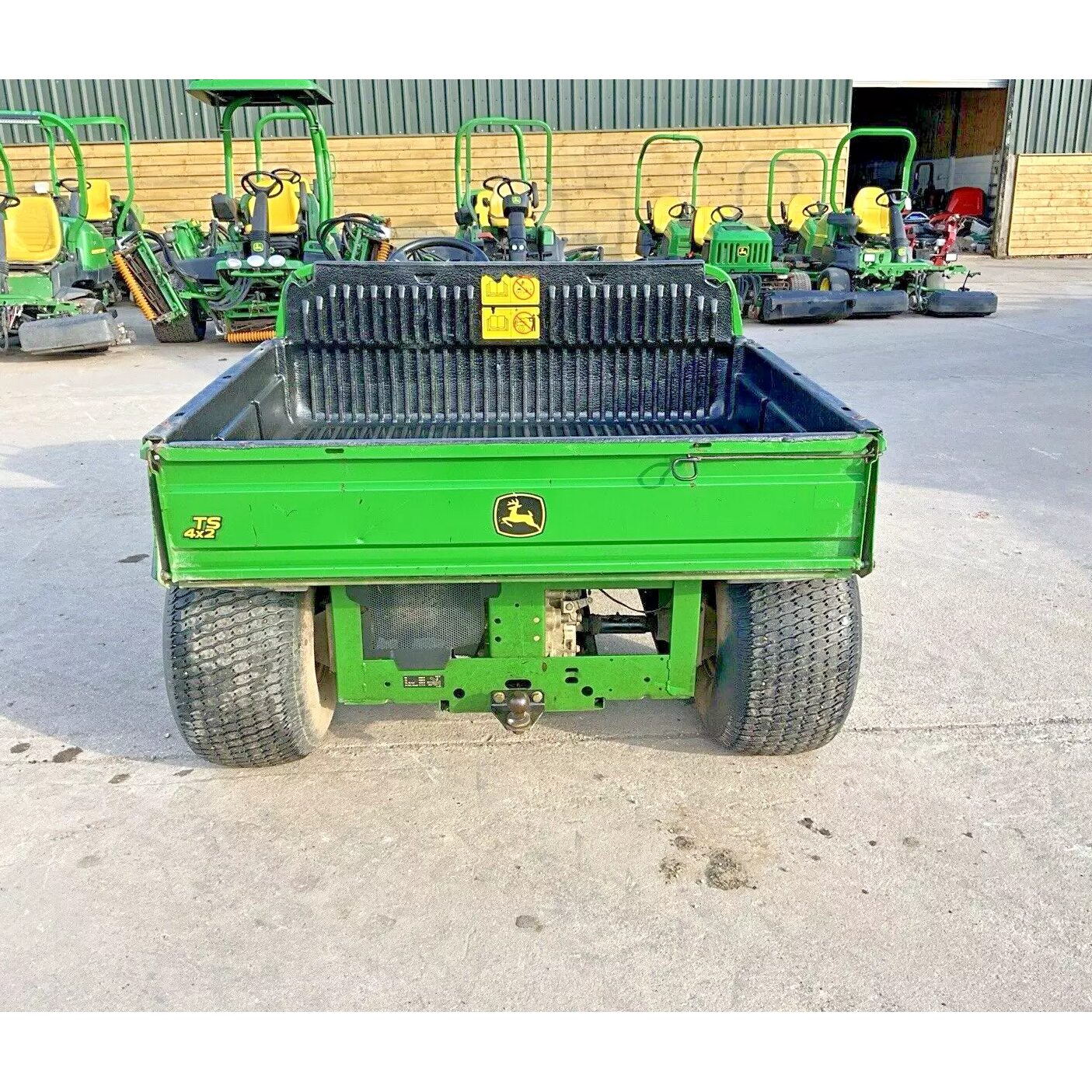 2019 JOHN DEERE 4X2