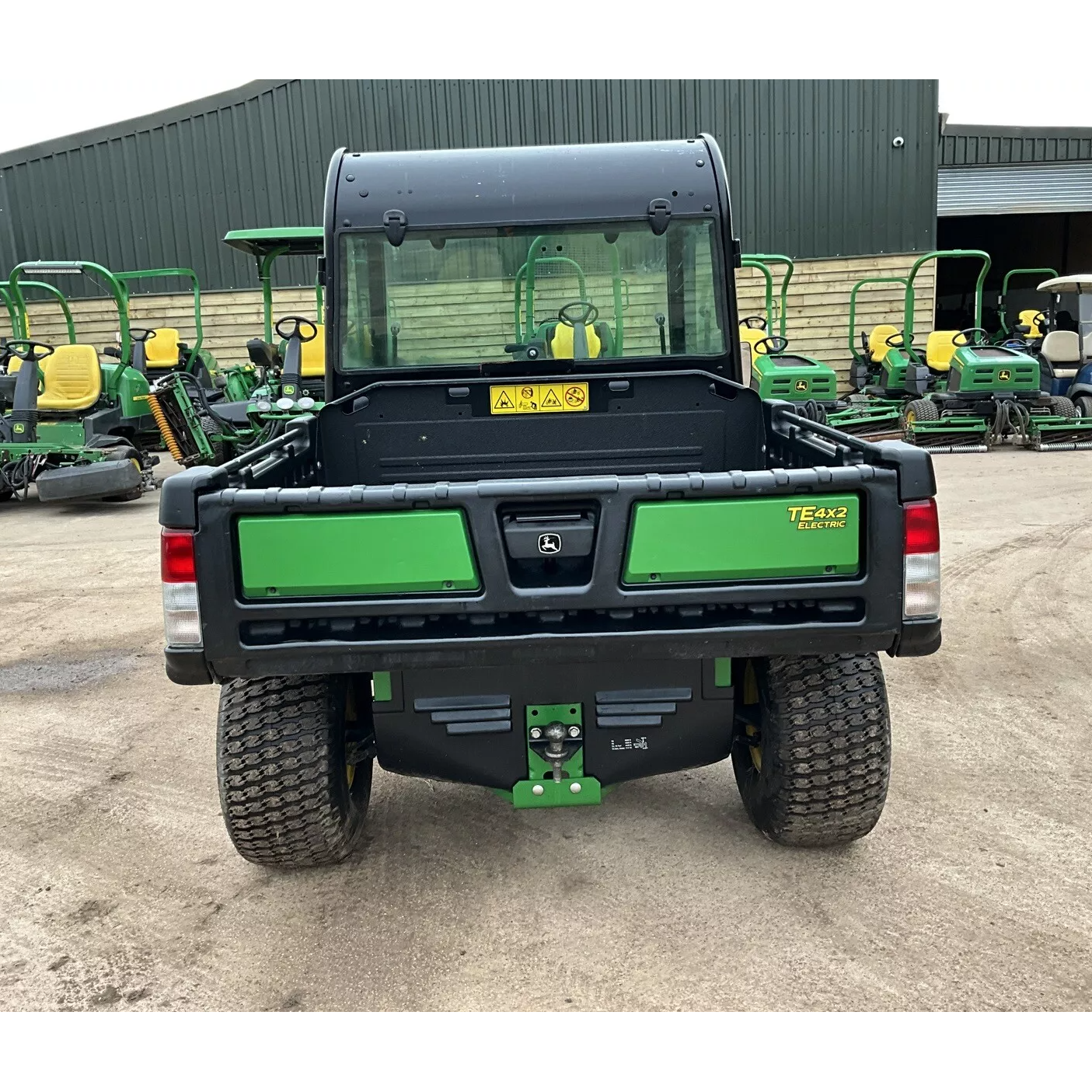 2020 JOHN DEERE 4X2 E GATOR TE ELECTRIC