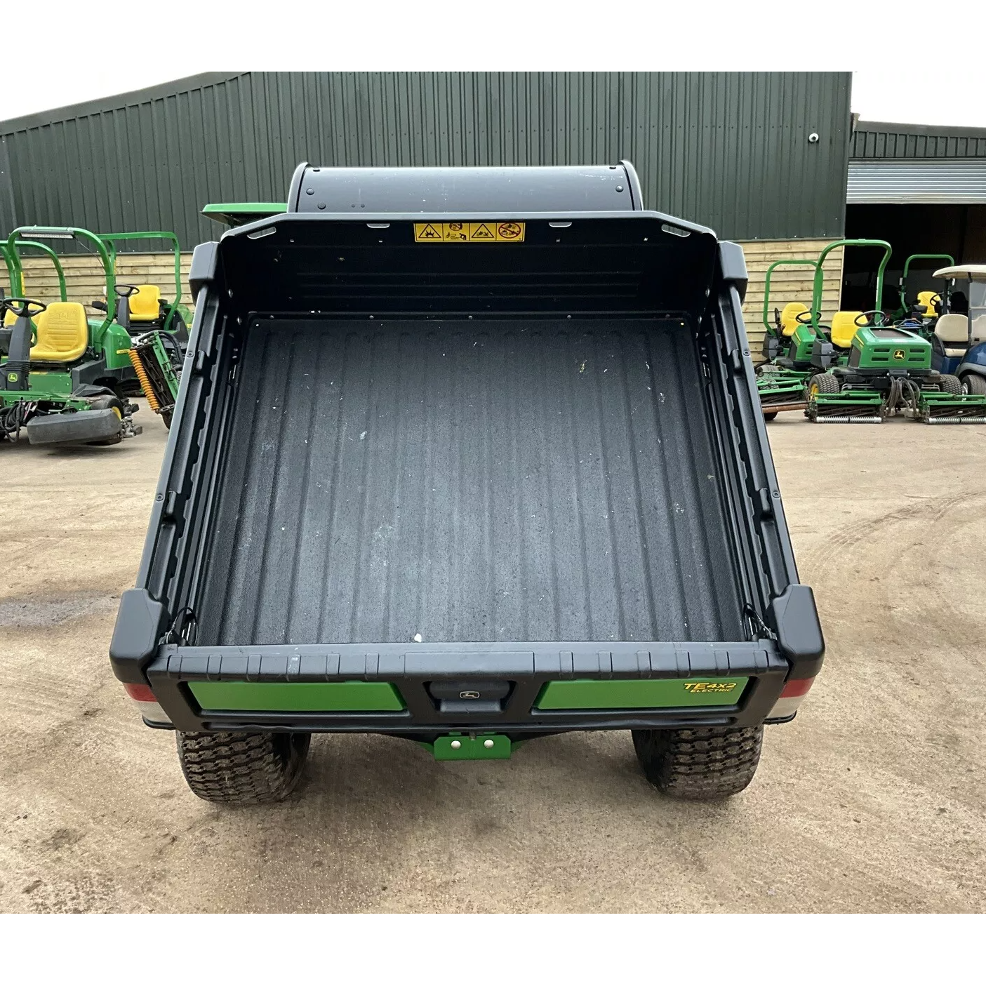 2020 JOHN DEERE 4X2 E GATOR TE ELECTRIC