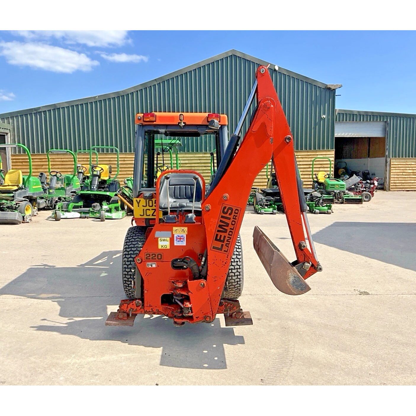 2005 KUBOTA B2410