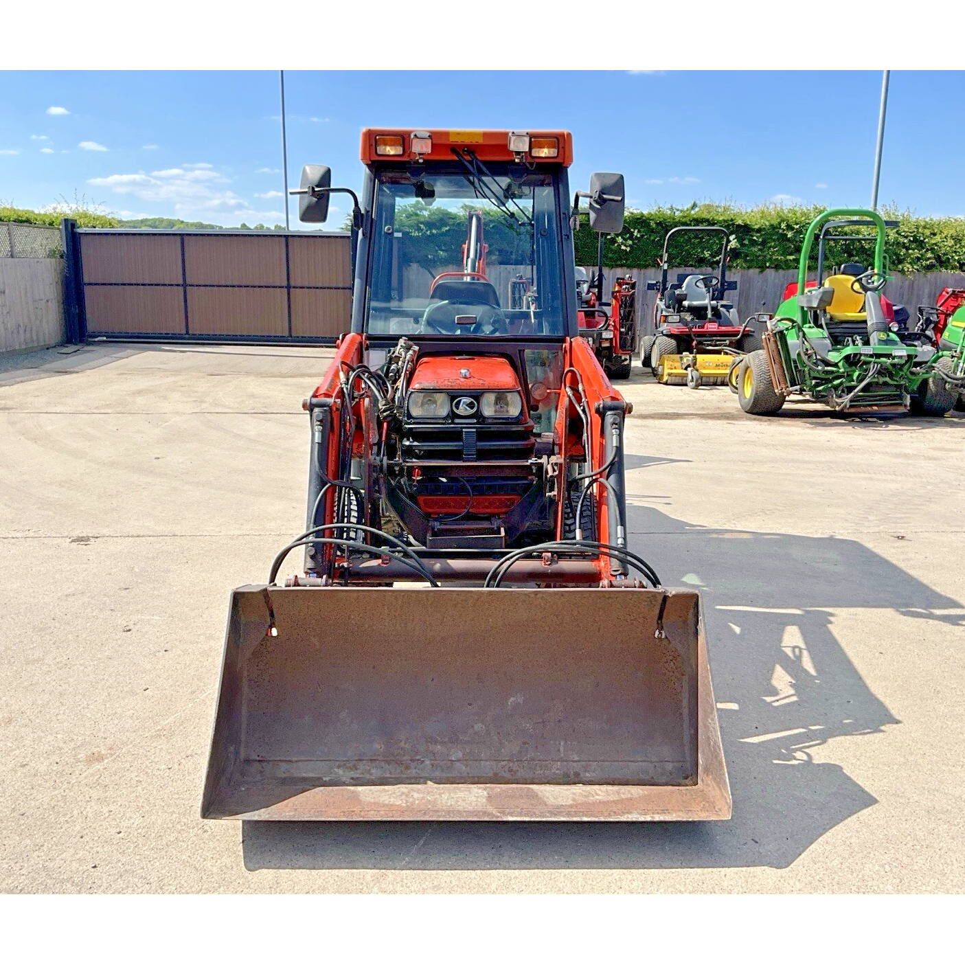 2005 KUBOTA B2410