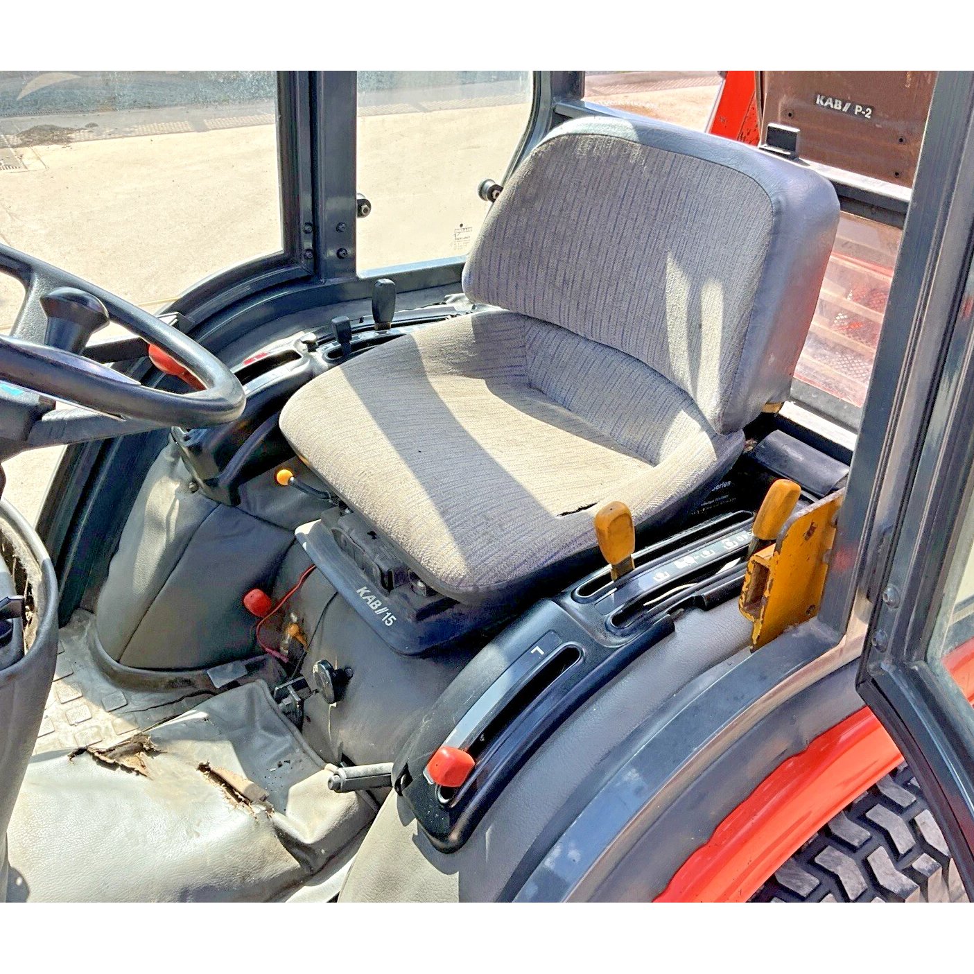 2005 KUBOTA B2410