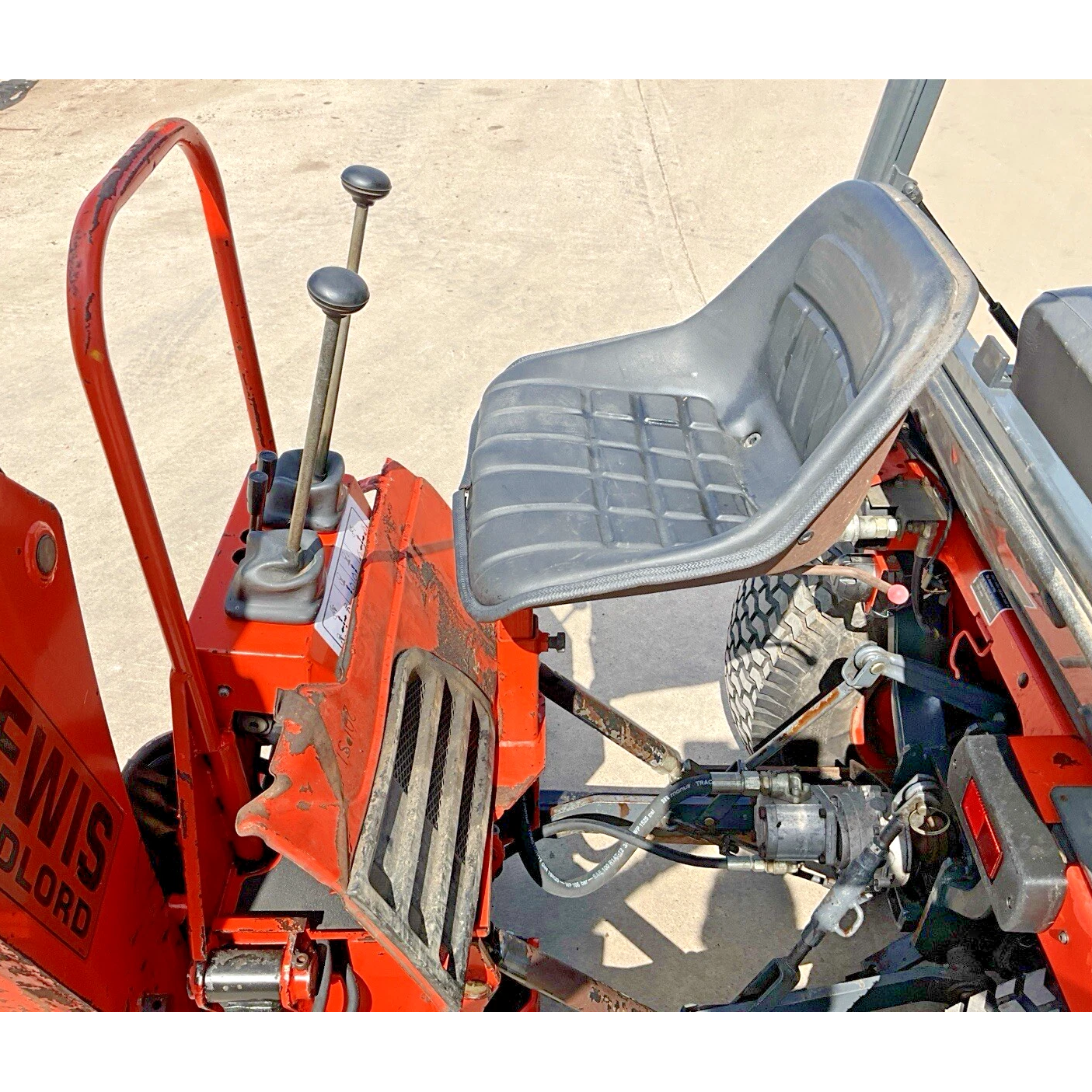 2005 KUBOTA B2410