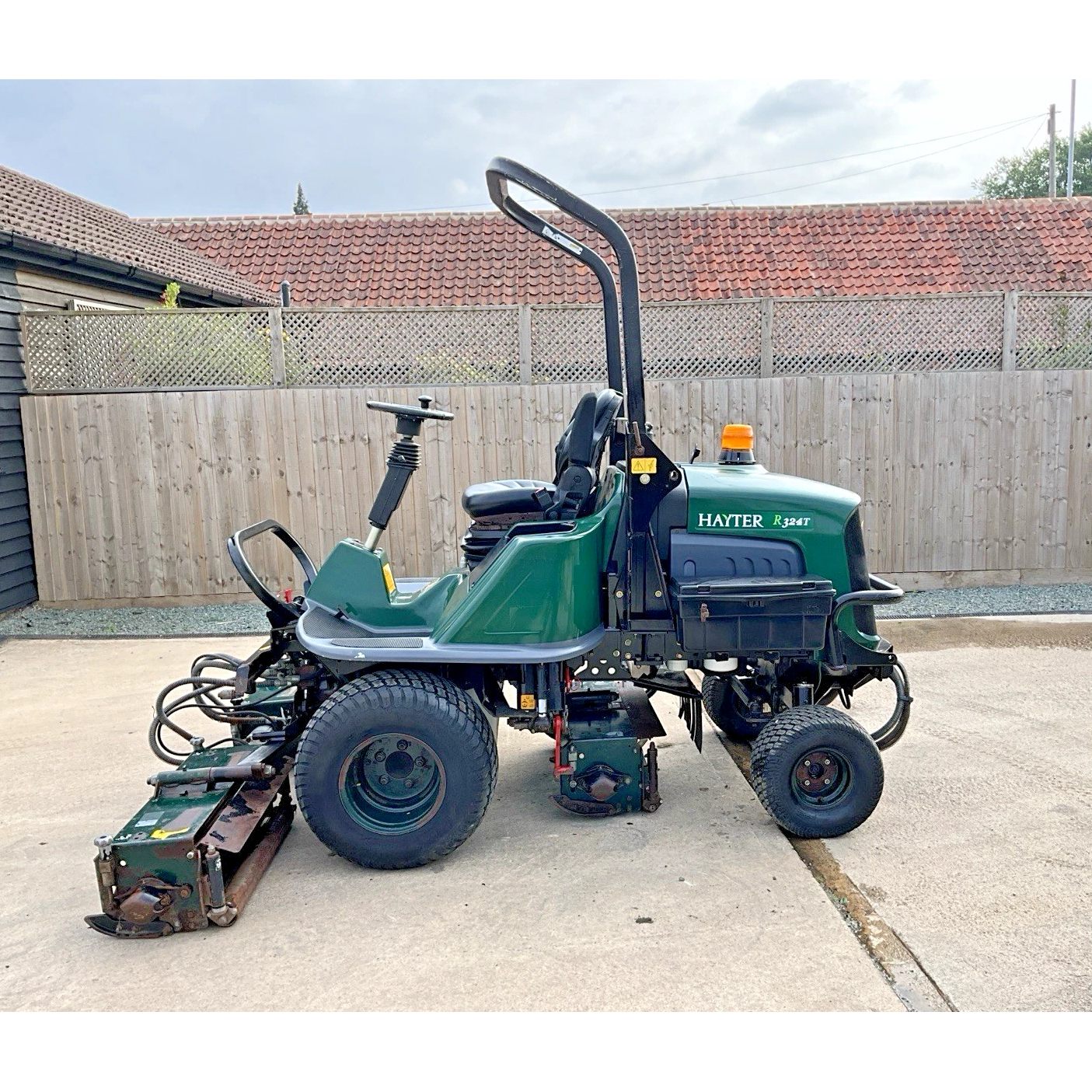 2006 HAYTER LT324 2649