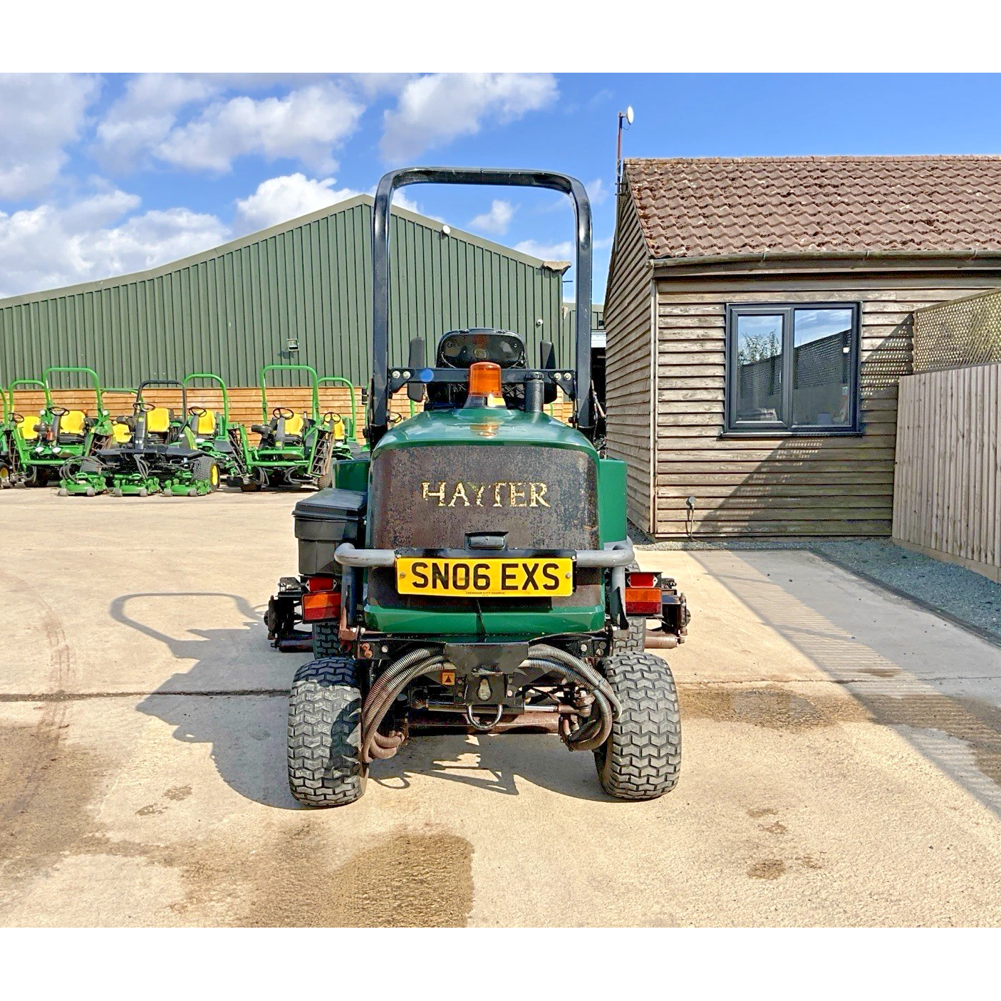 2006 HAYTER LT324