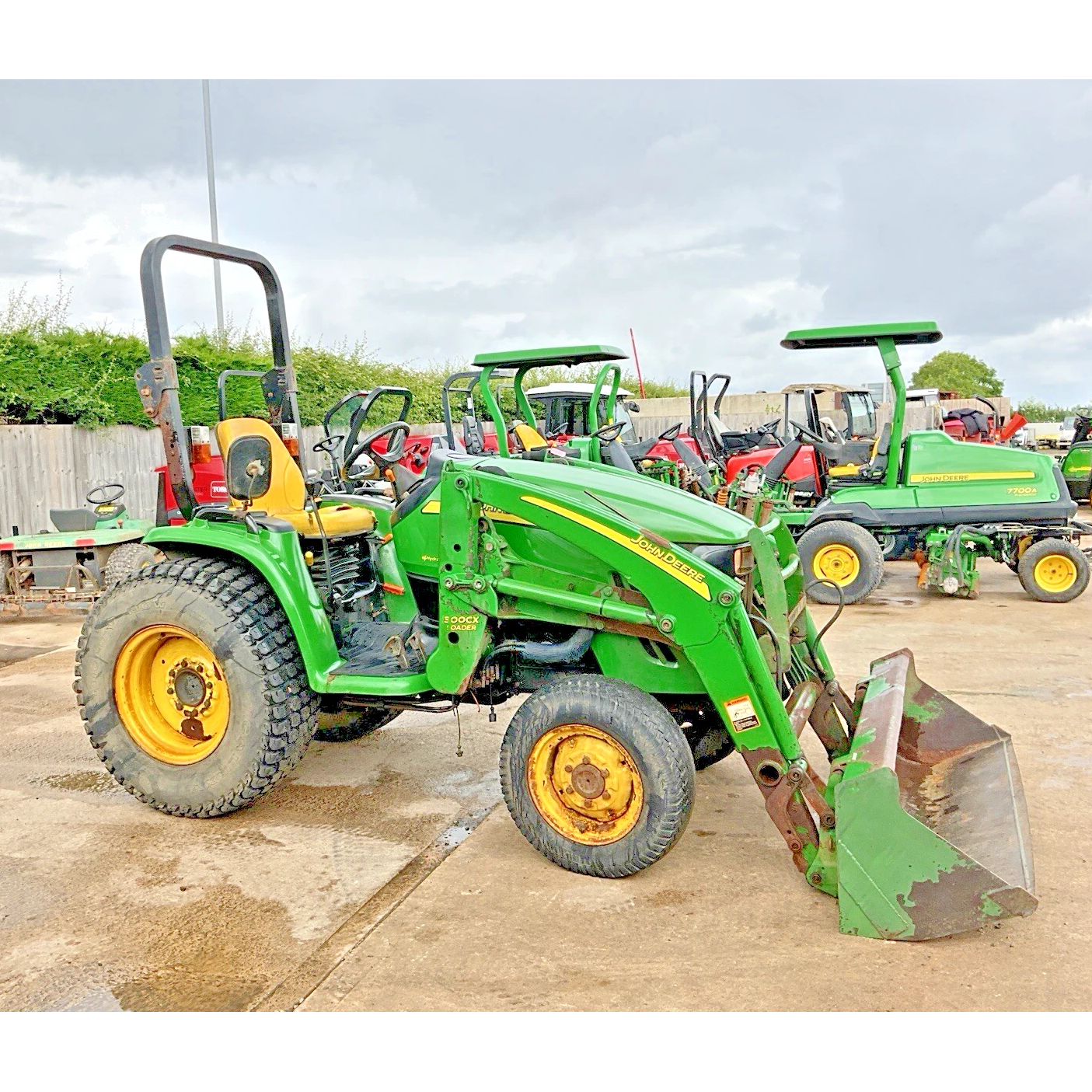 2007 JOHN DEERE 3520