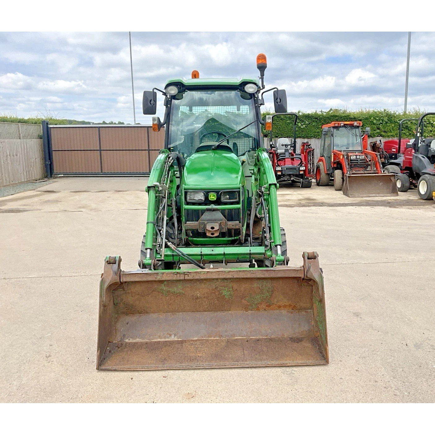 2007 JOHN DEERE 3520