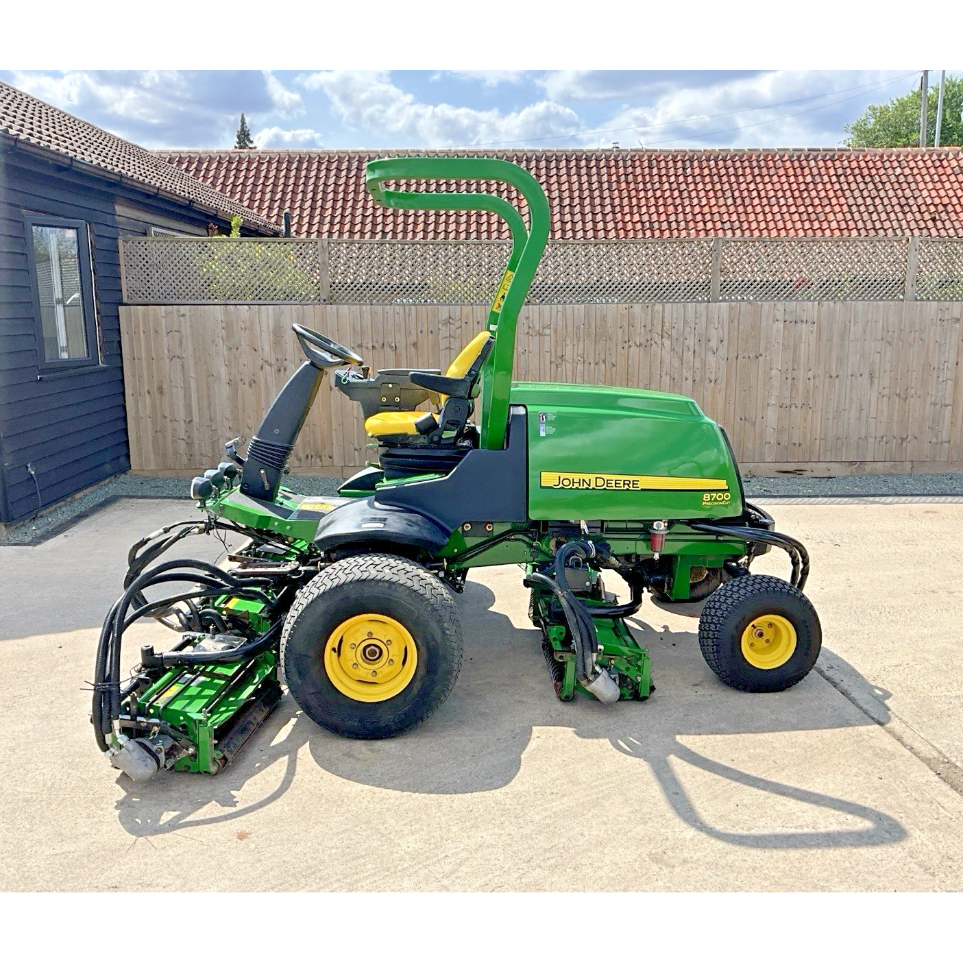 2008 JOHN DEERE 8700
