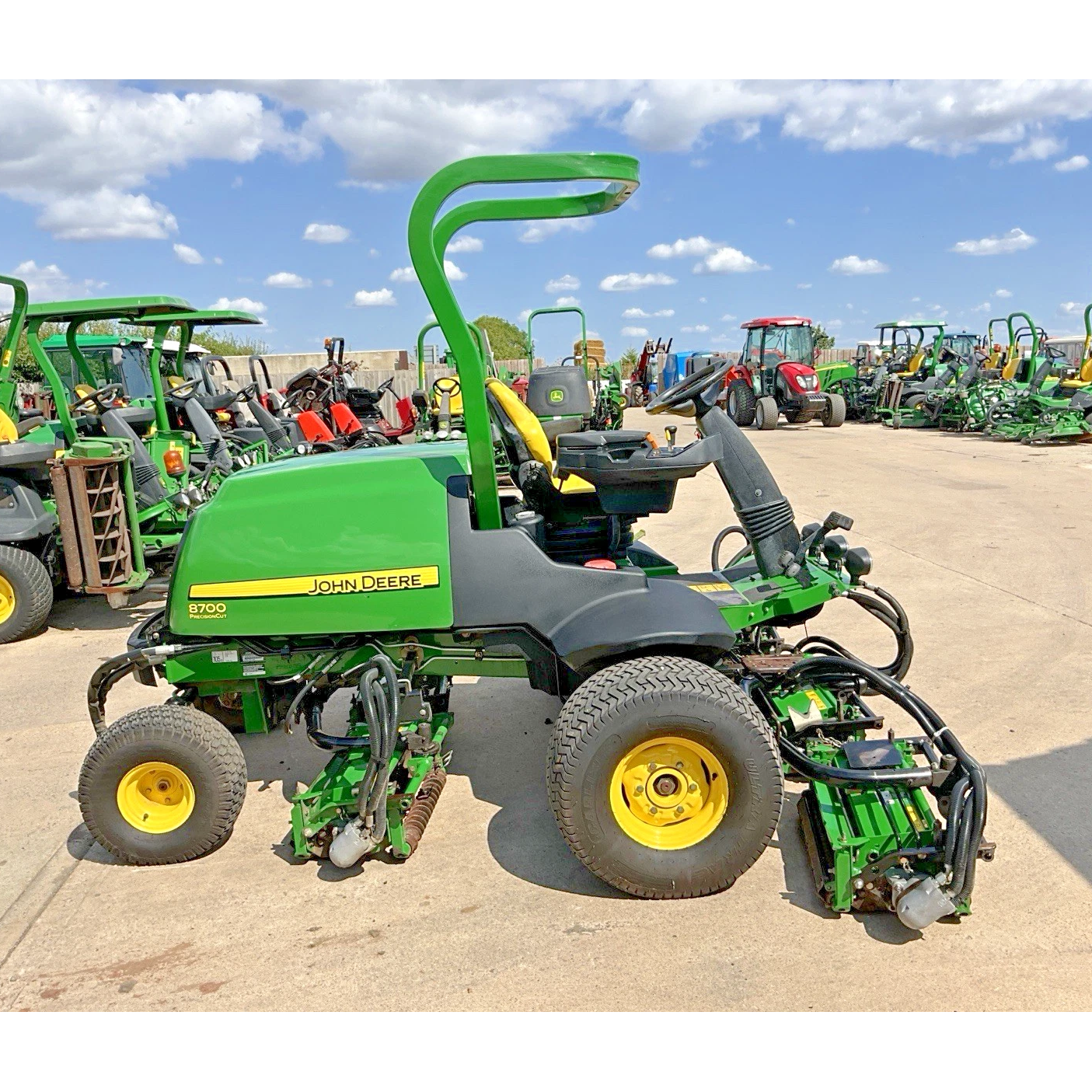2008 JOHN DEERE 8700