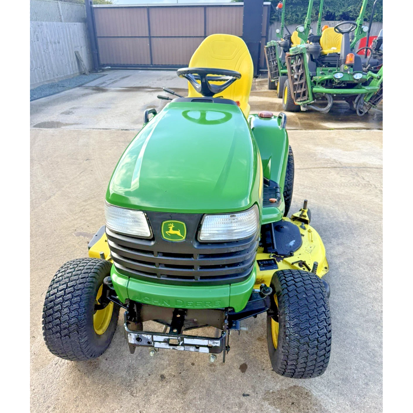2008 JOHN DEERE X740