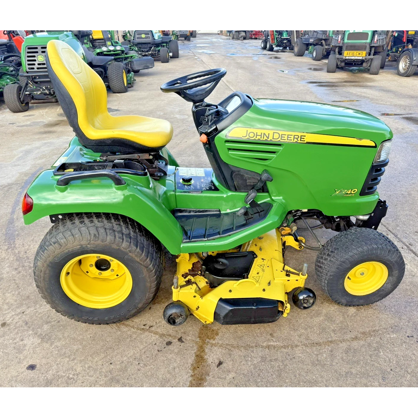 2008 JOHN DEERE X740