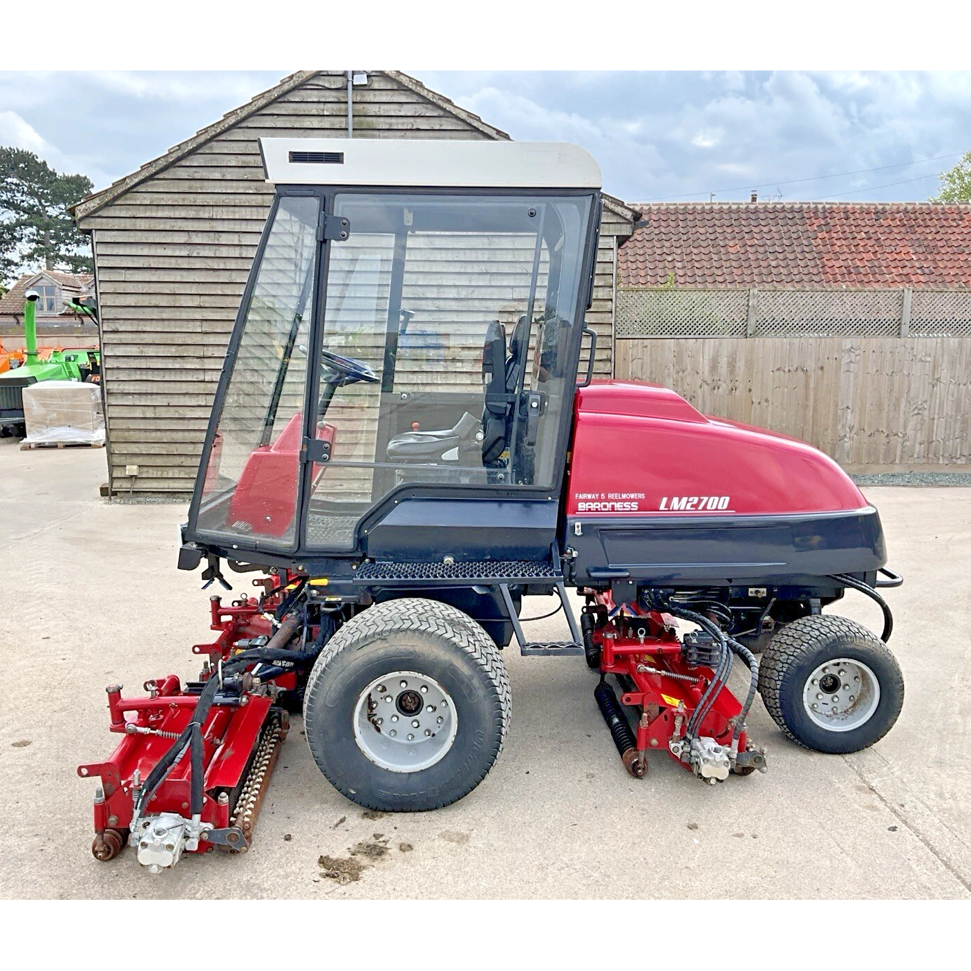 2010 BARONESS LM2700