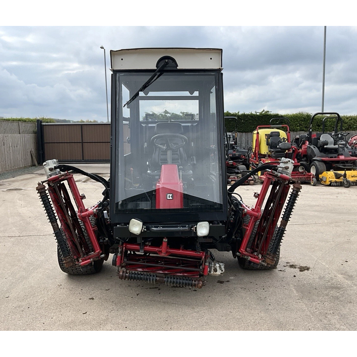 2010 BARONESS LM2700