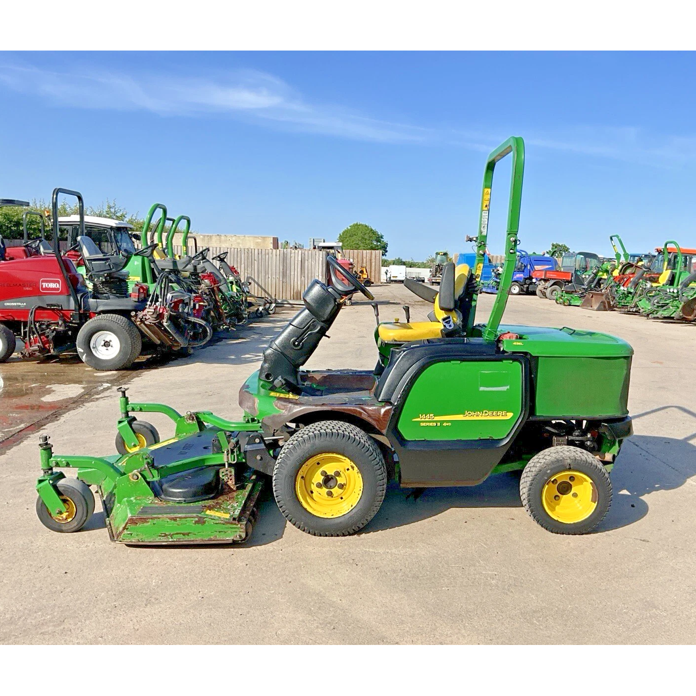 2010 JOHN DEERE 1445 2402