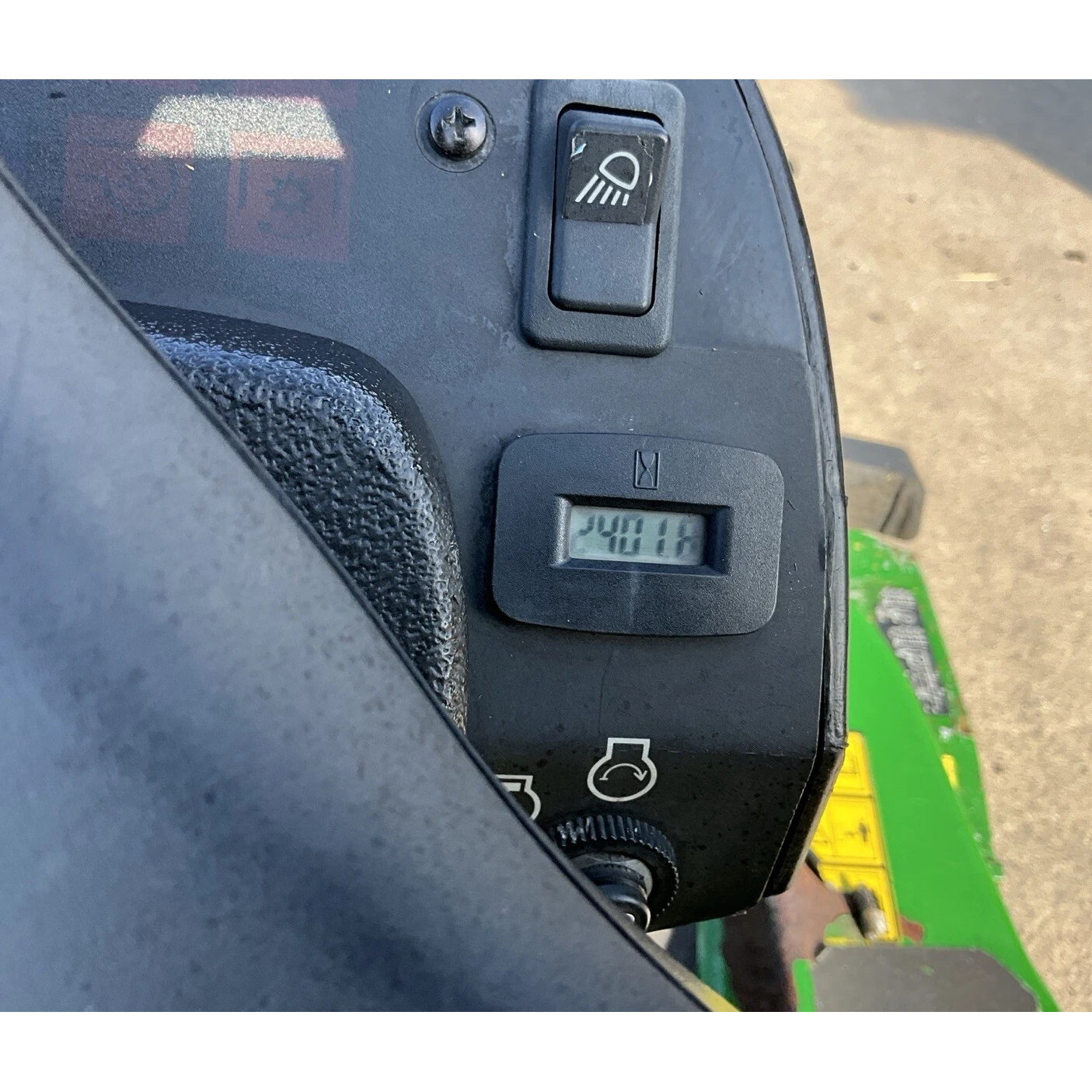 2010 JOHN DEERE 1445 2402
