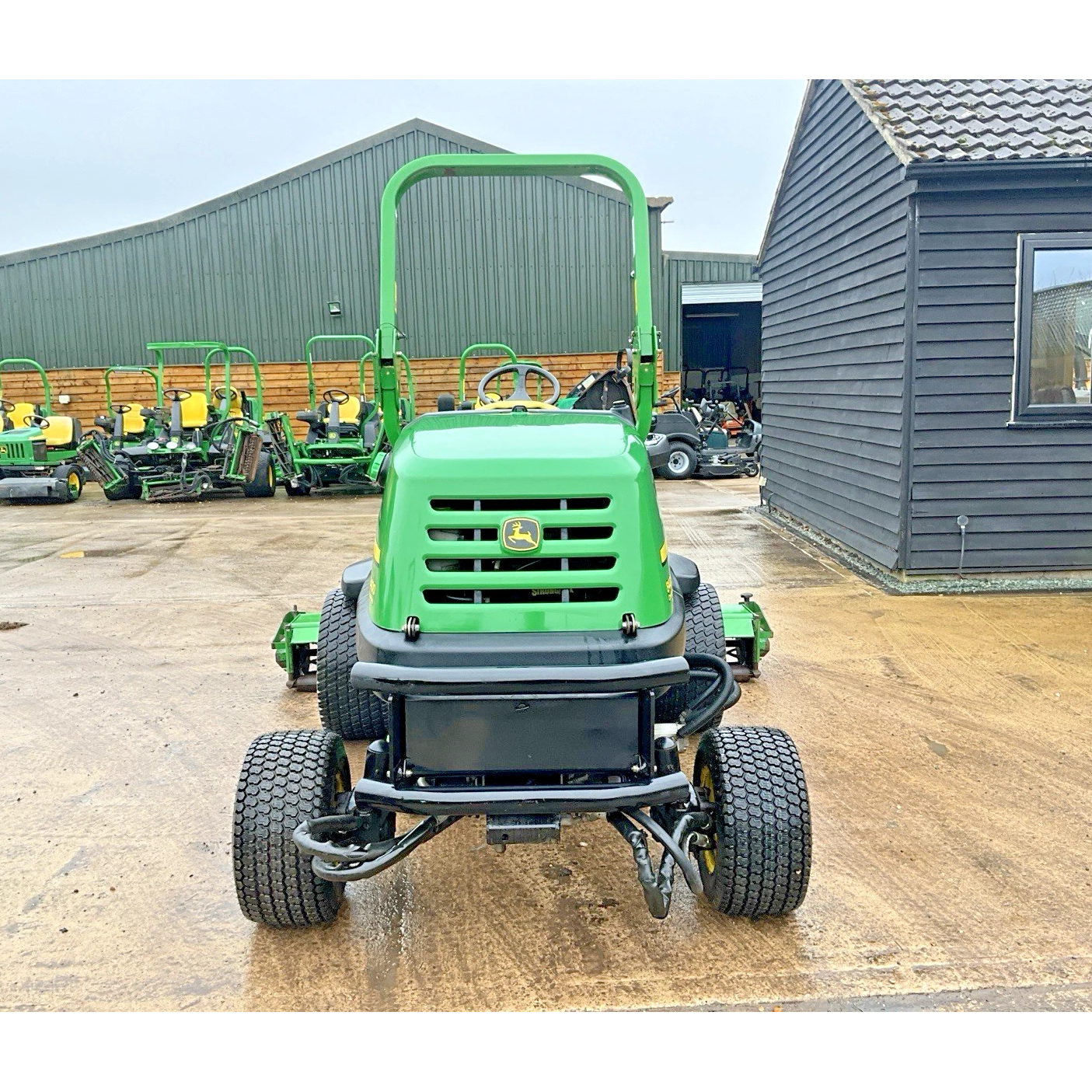 2010 JOHN DEERE 8400