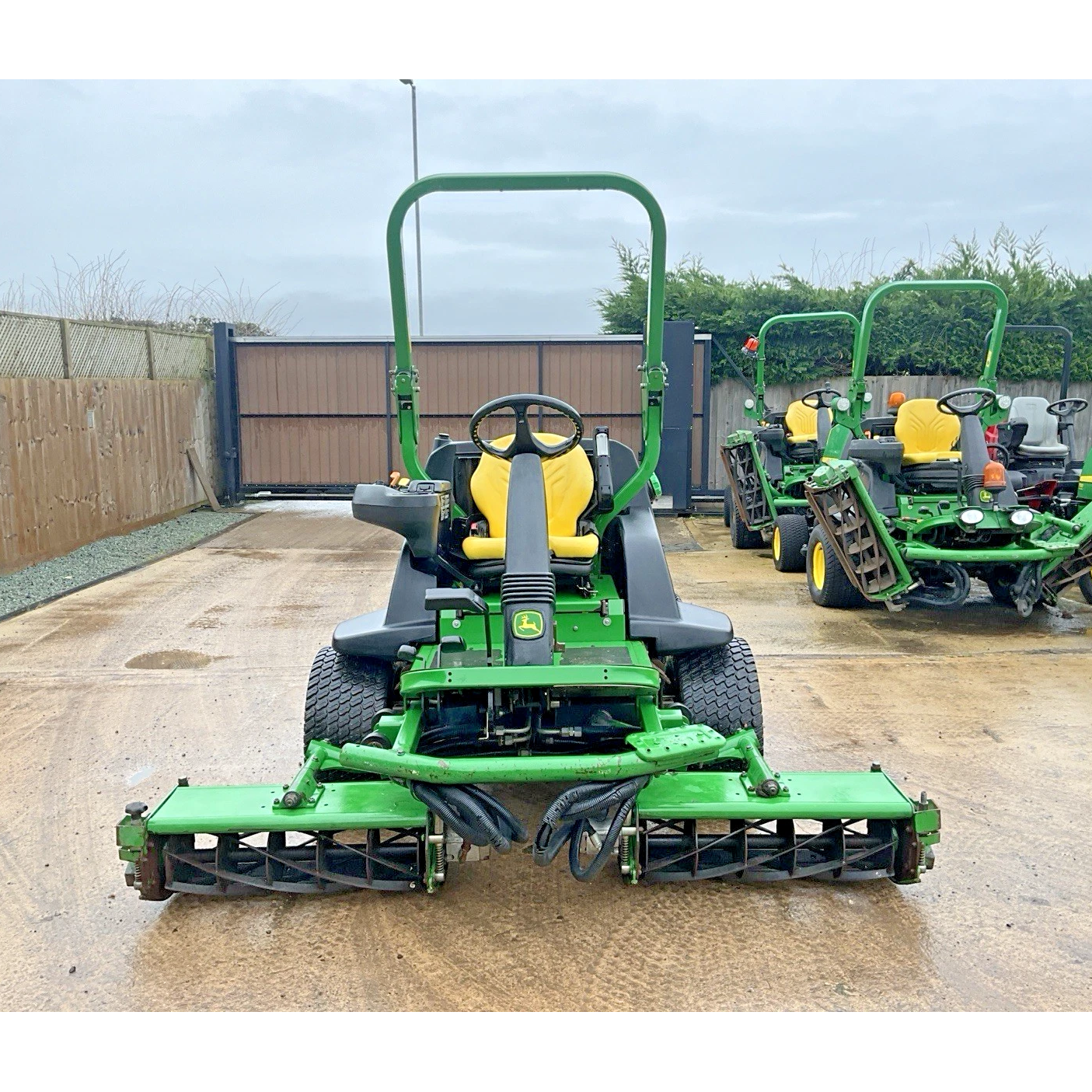 2010 JOHN DEERE 8400