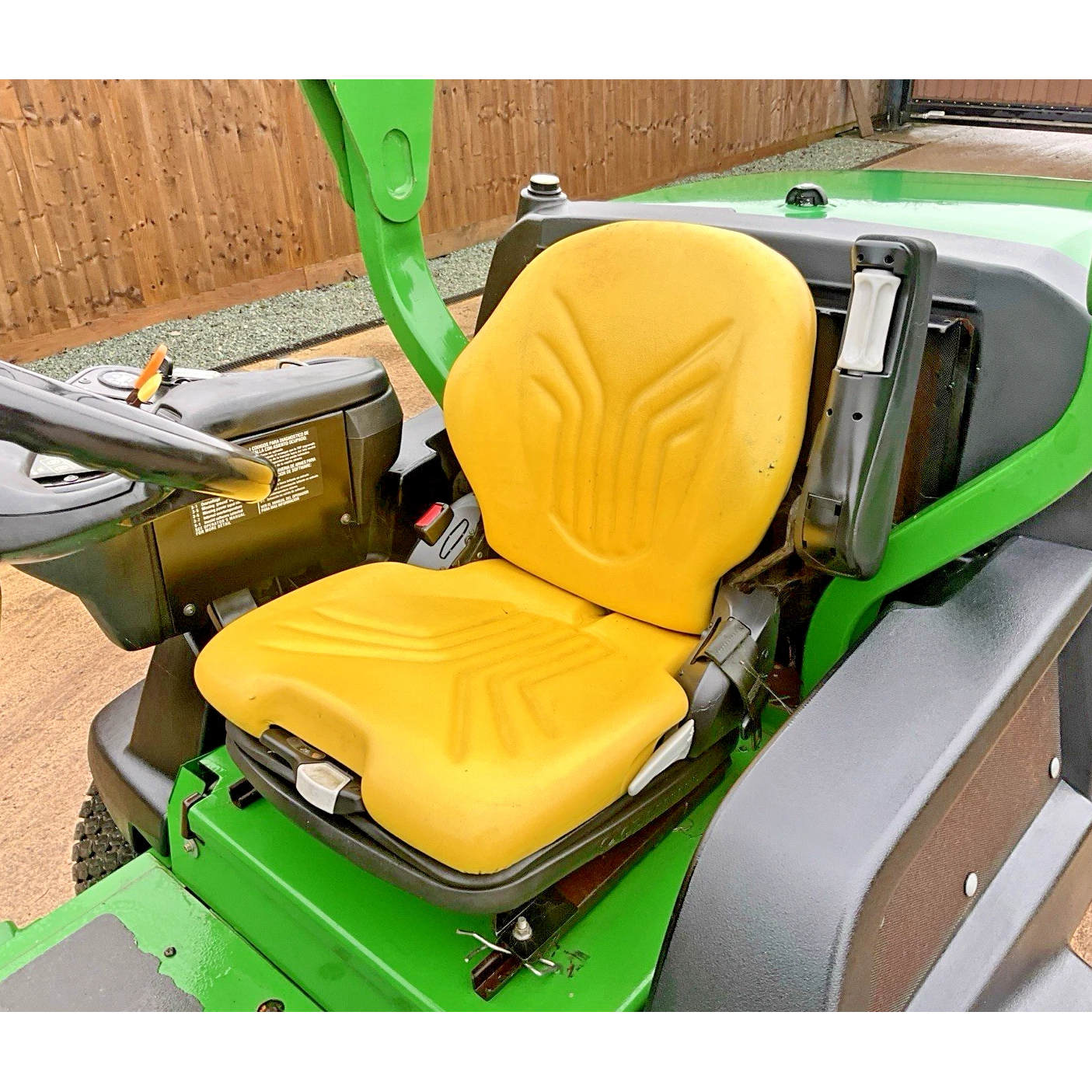 2010 JOHN DEERE 8400