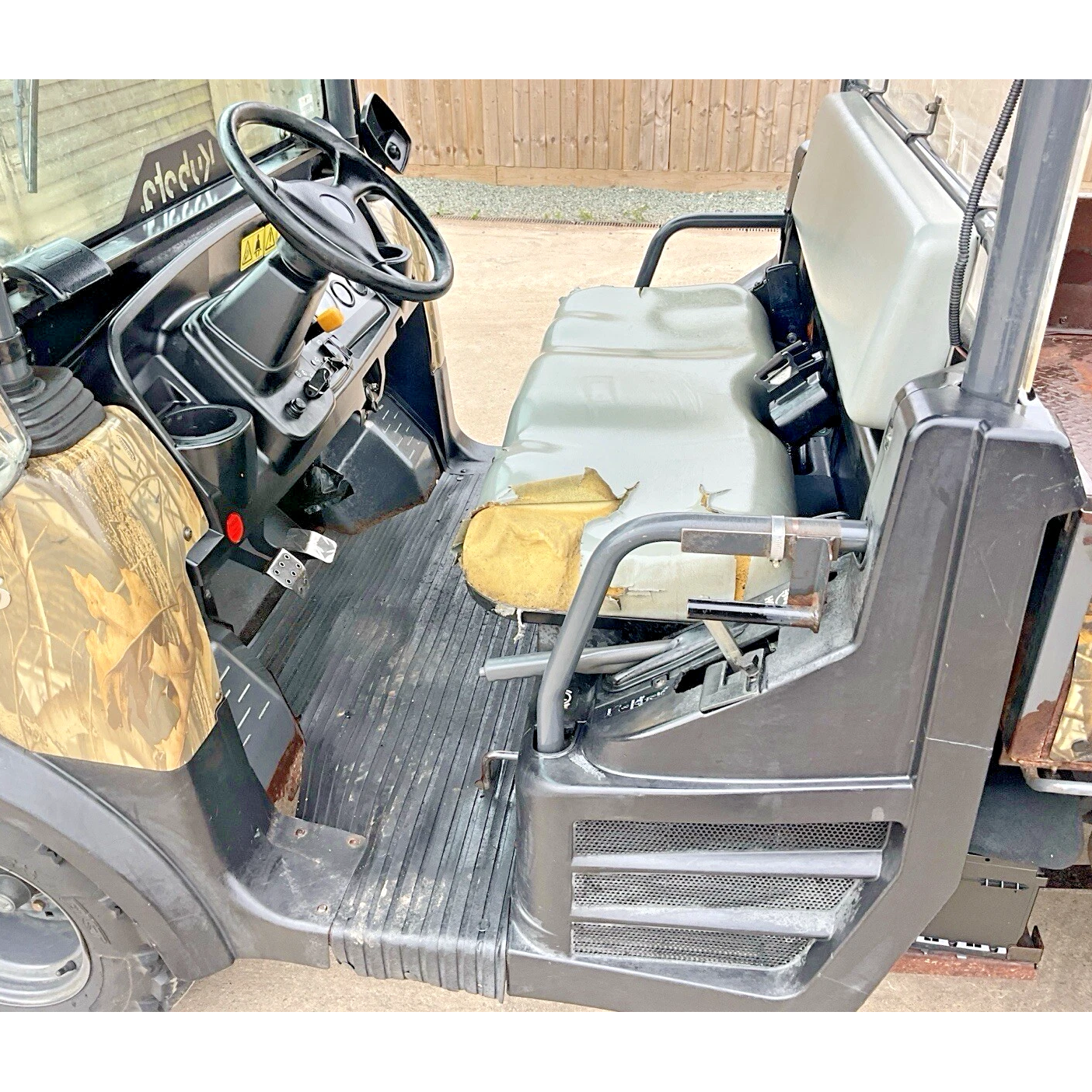 2010 KUBOTA RTV 900