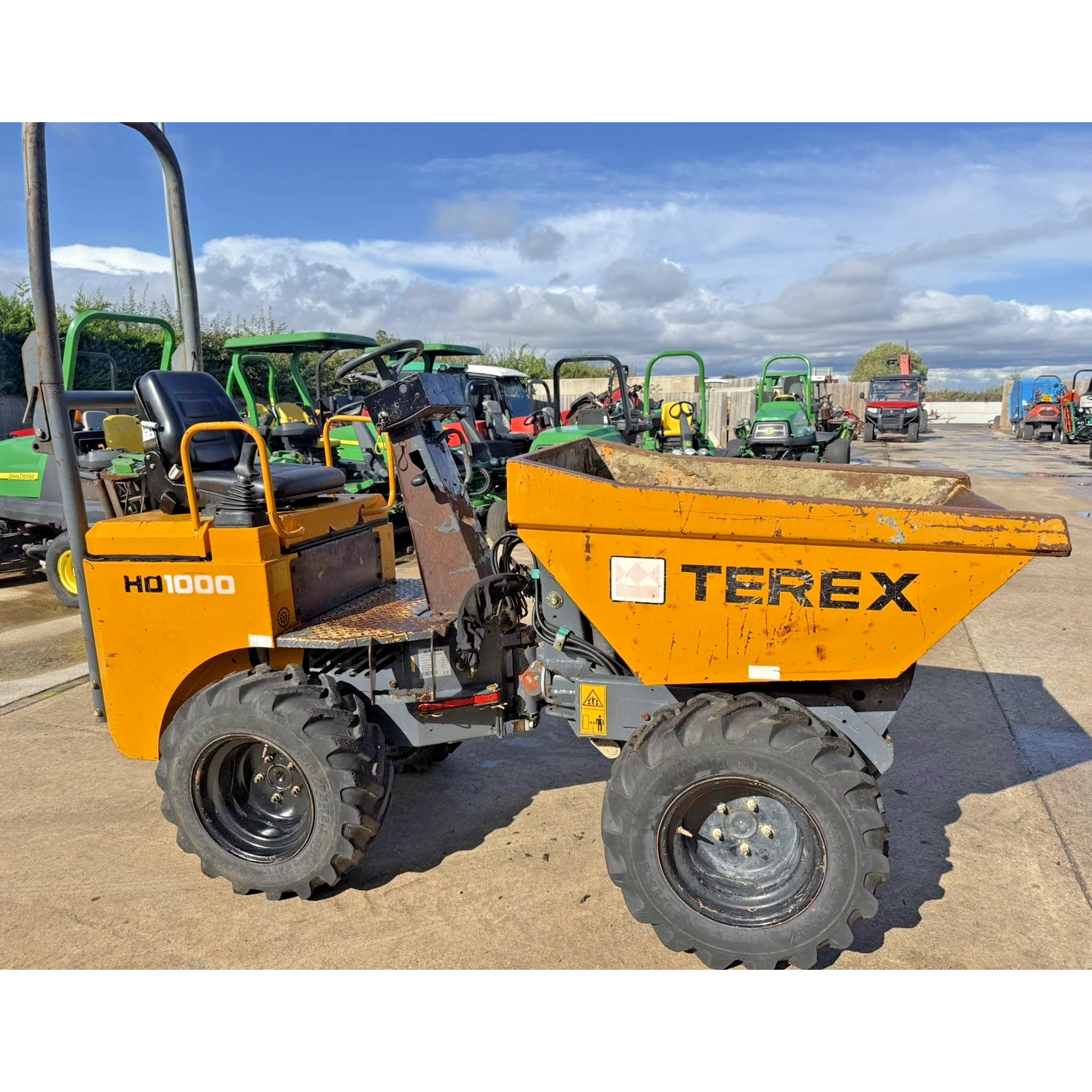 2011 BENFORD TEREX HD1000
