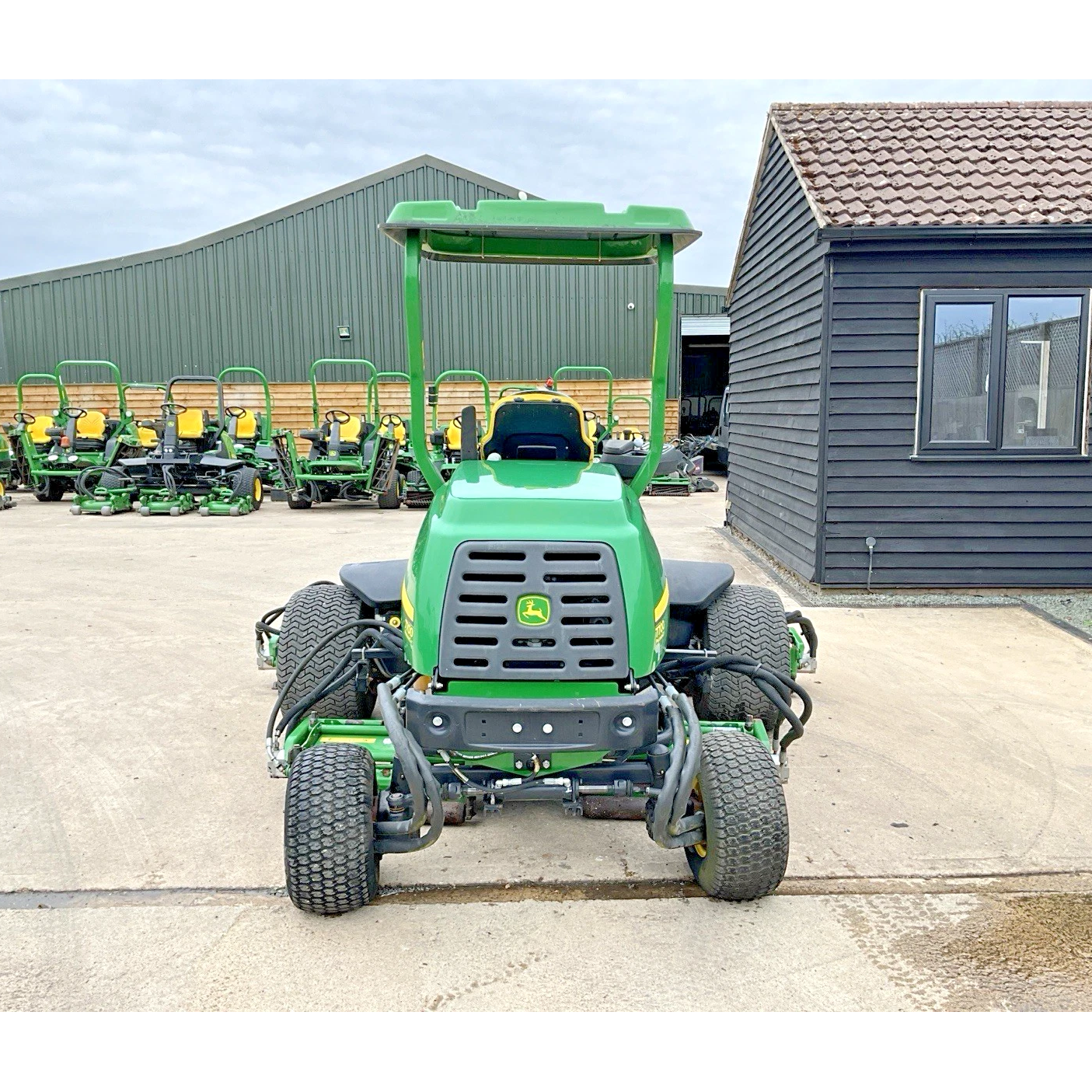 2011 JOHN DEERE 7700 2520