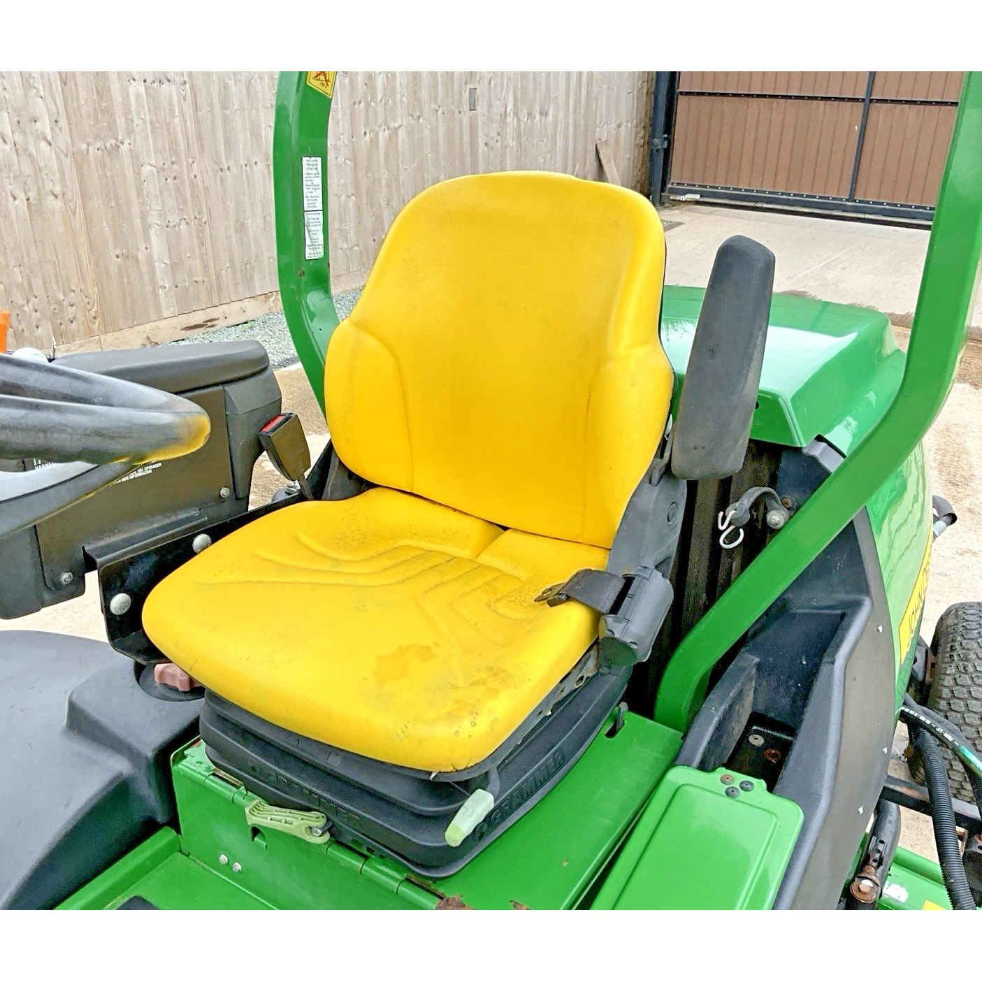 2011 JOHN DEERE 7700 2520
