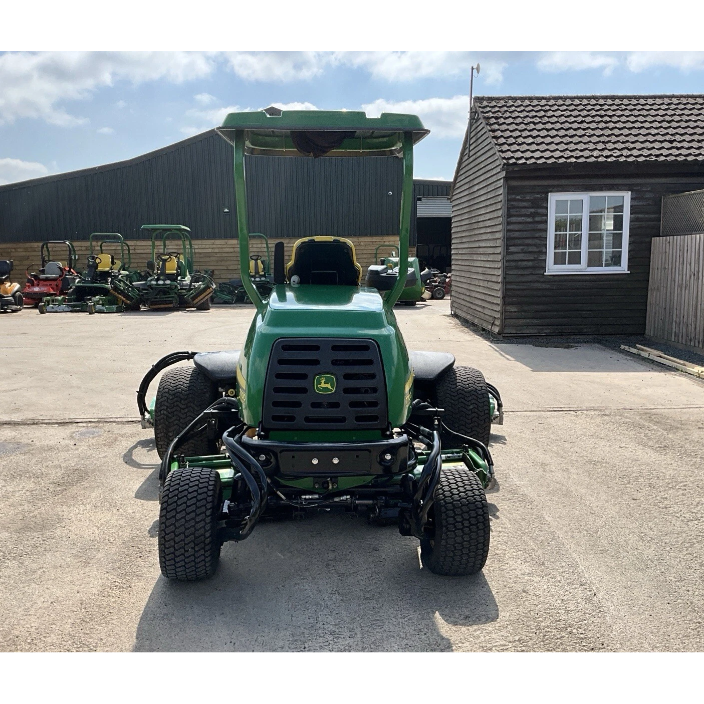 2011 JOHN DEERE 7700A