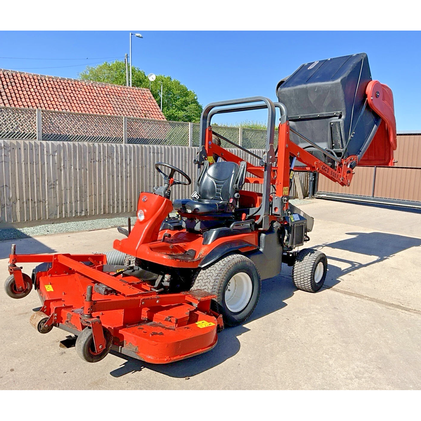 2011 KUBOTA F3680