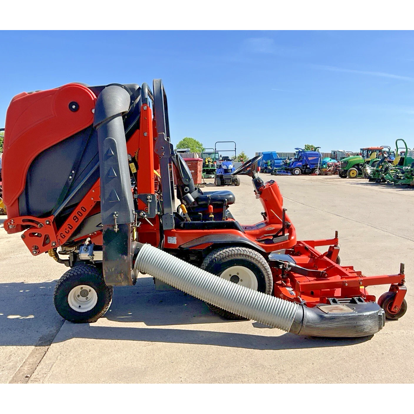 2011 KUBOTA F3680