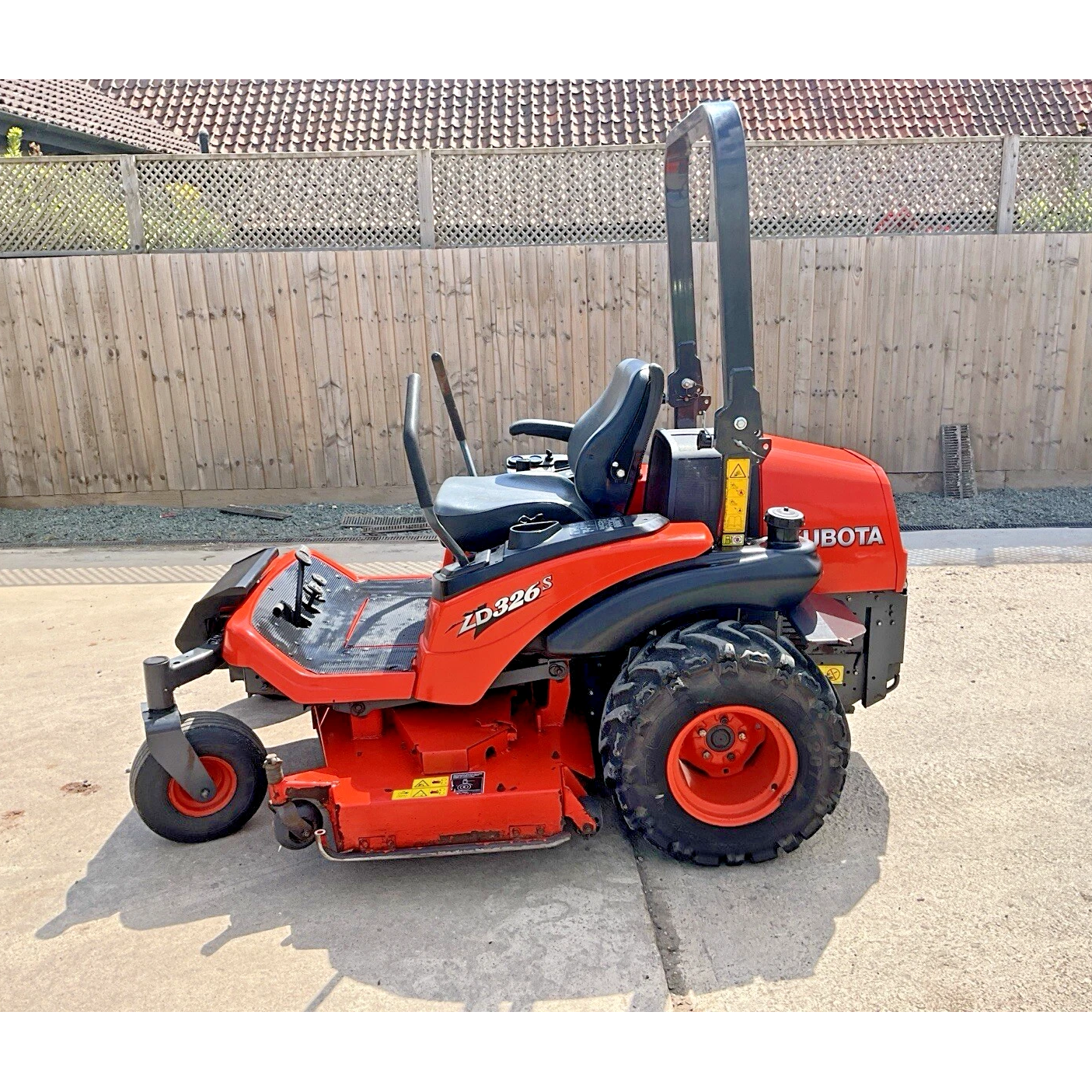 2011 KUBOTA ZD326