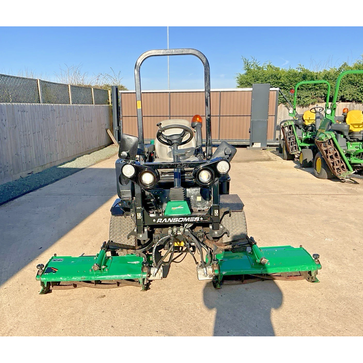 2011 RANSOMES HIGHWAY 3