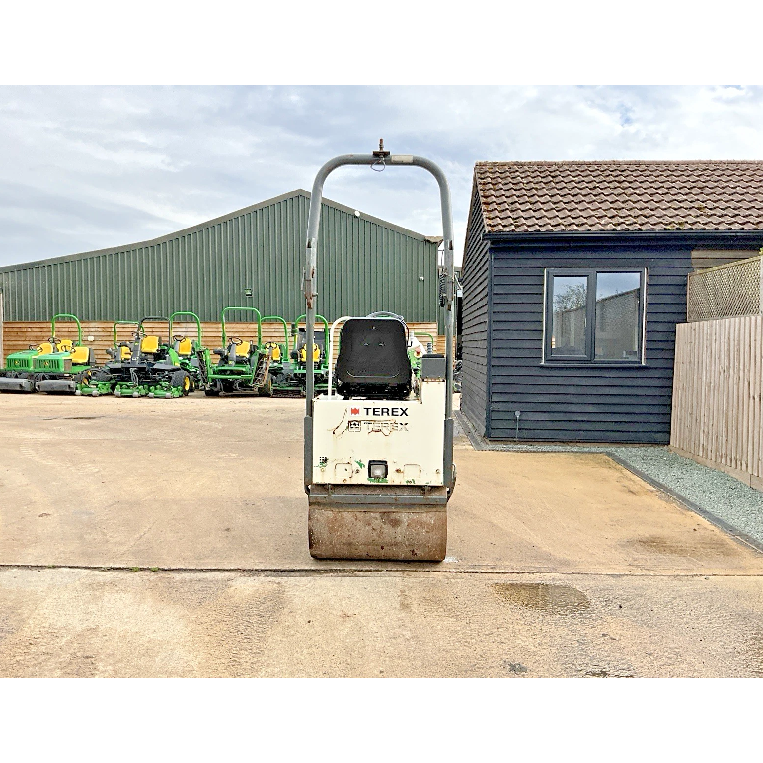 2012 BENFORD TEREX TV800