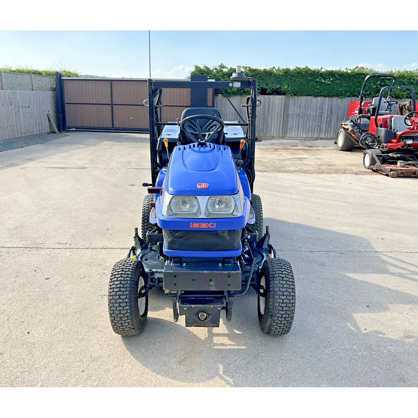 2012 ISEKI SXG19