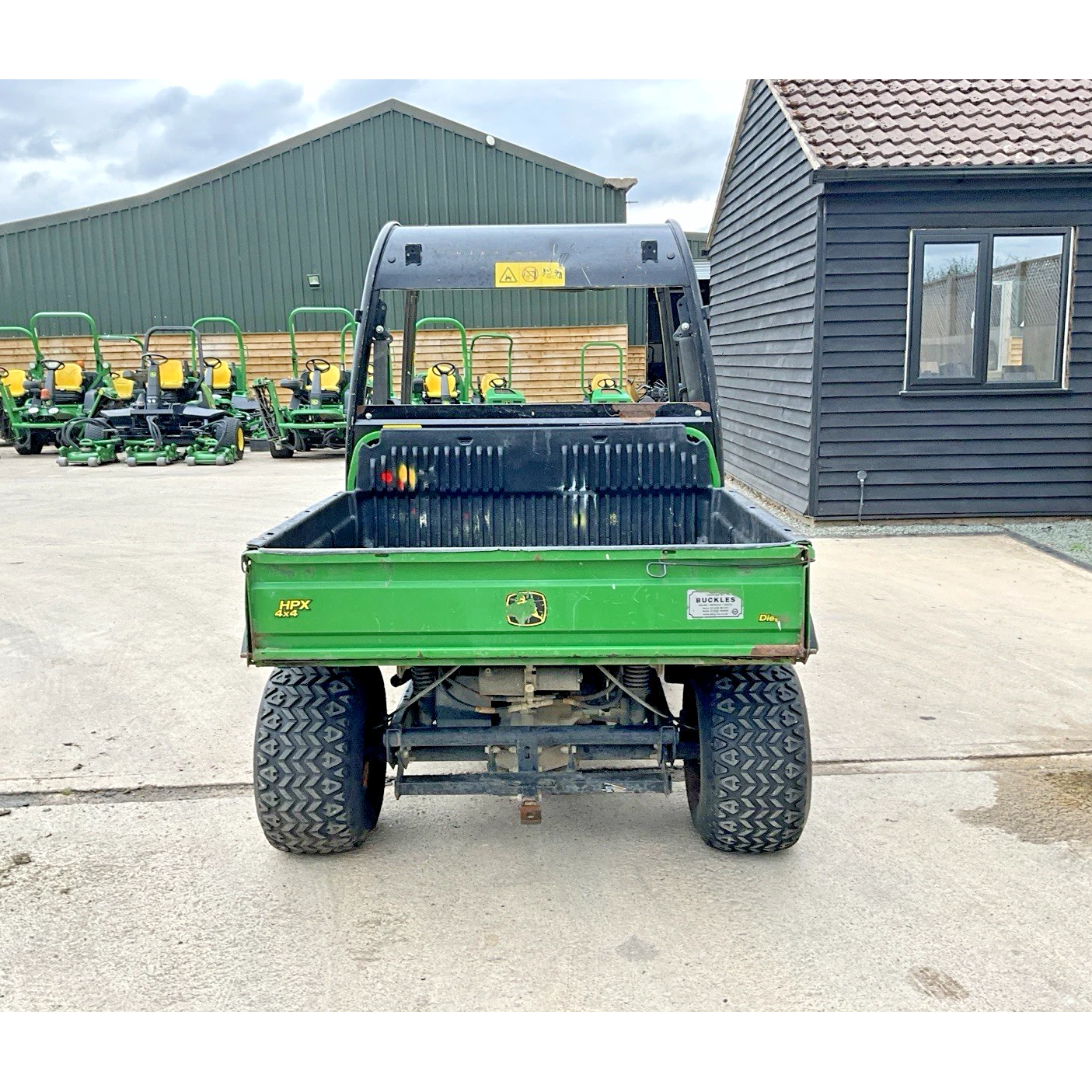 2012 JOHN DEERE HPX