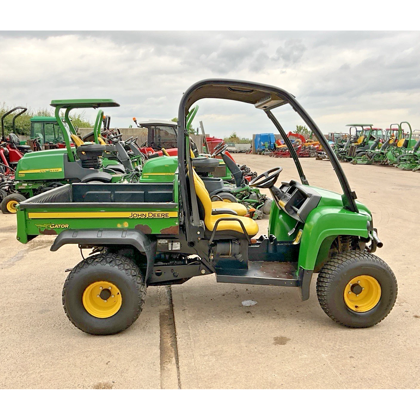 2012 JOHN DEERE HPX