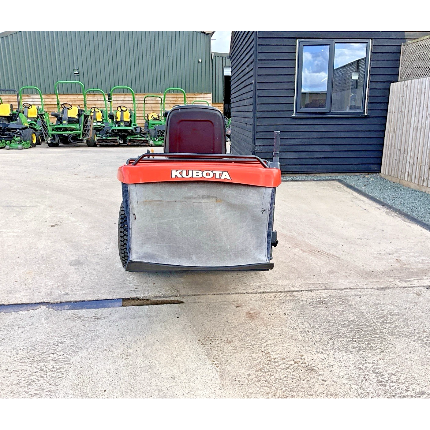 2012 KUBOTA GR2120