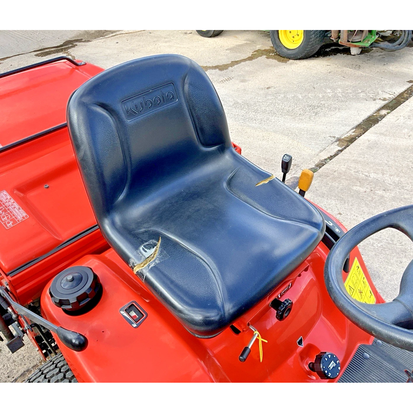 2012 KUBOTA GR2120