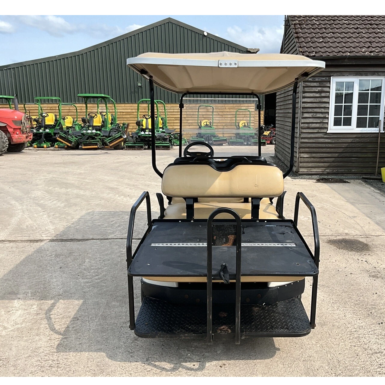 2013 EZGO CUSHMAN 6 SEATER