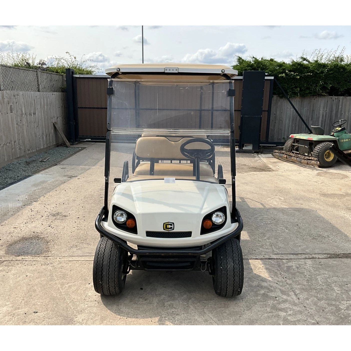 2013 EZGO CUSHMAN 6 SEATER