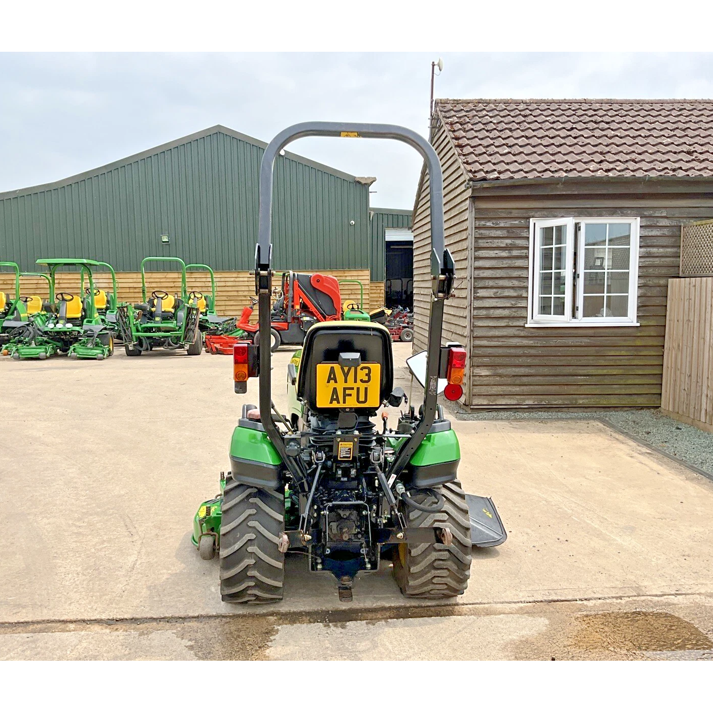 2013 JOHN DEERE 1026R