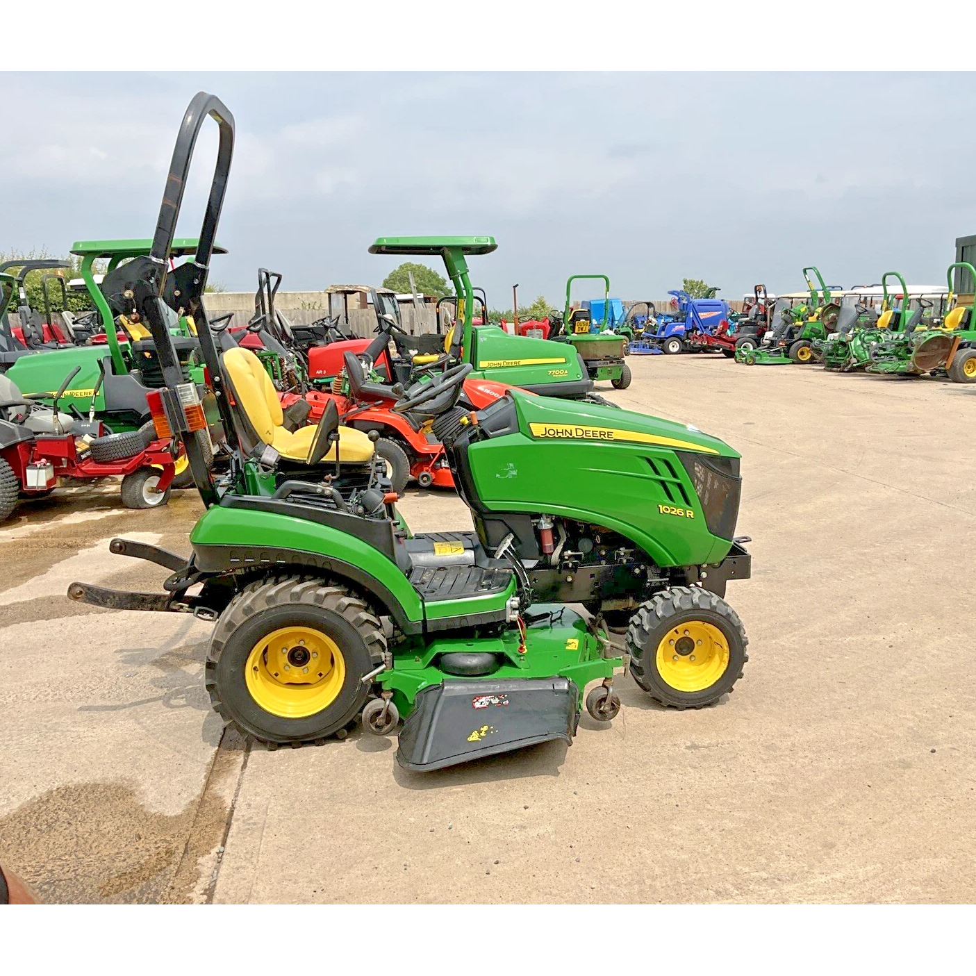 2013 JOHN DEERE 1026R