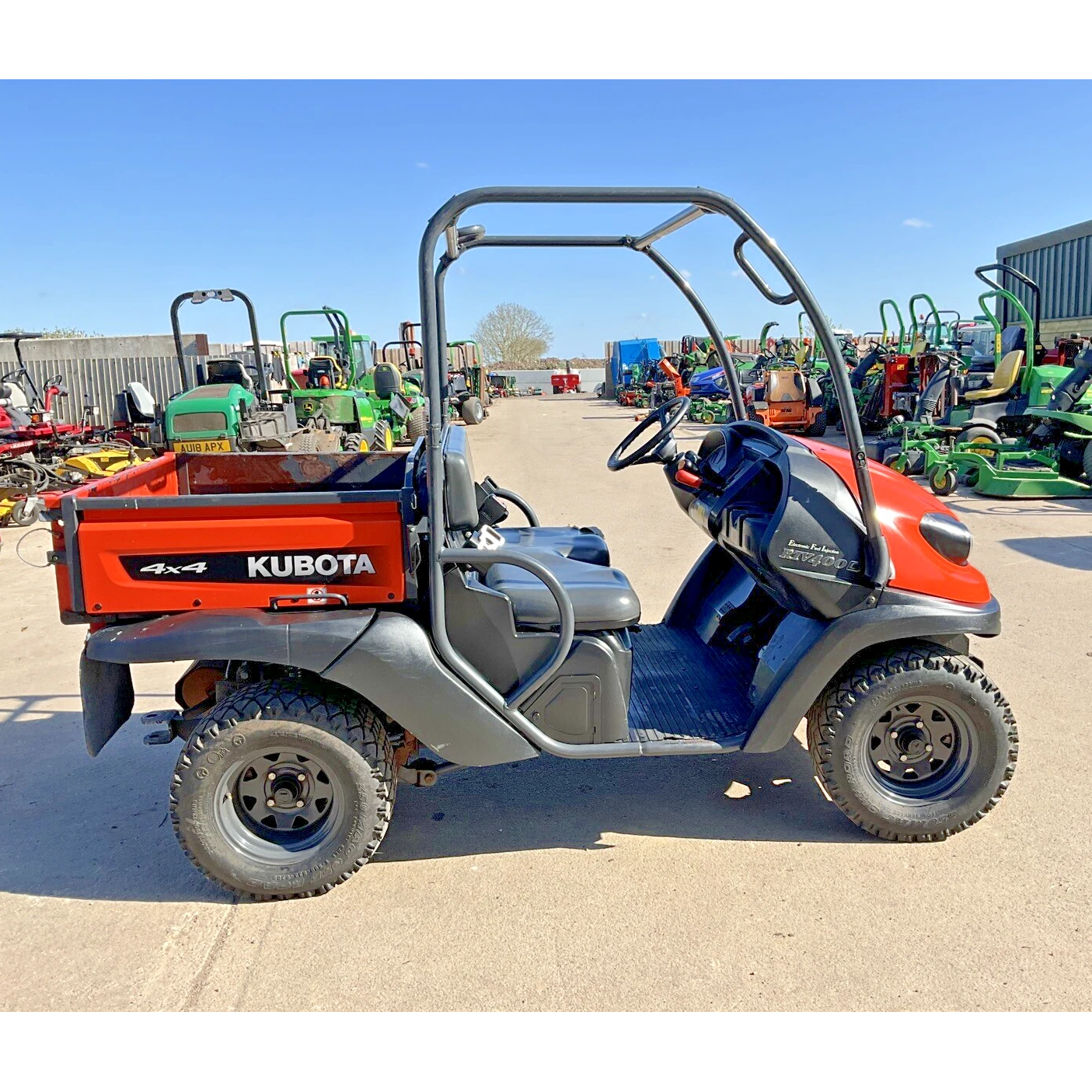 2013 KUBOTA RTV 400 PETROL UTILITY VEHICLE