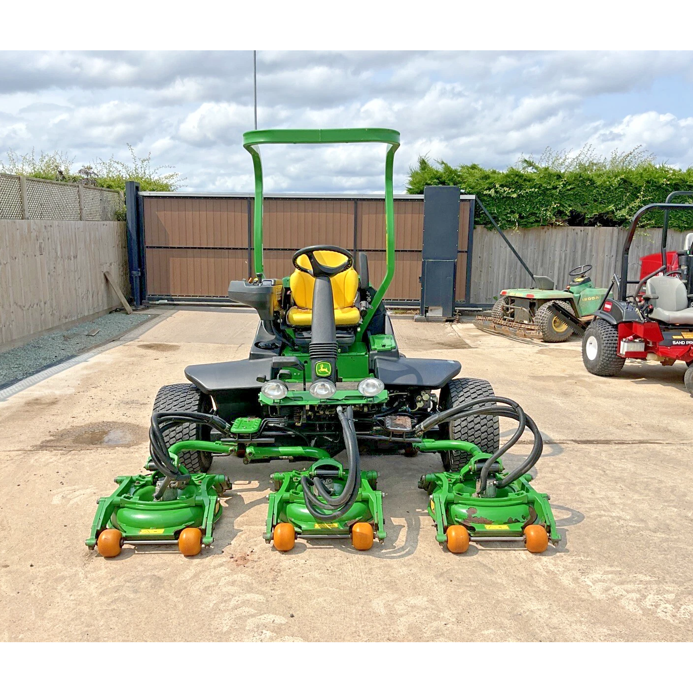 2014 JOHN DEERE 8800