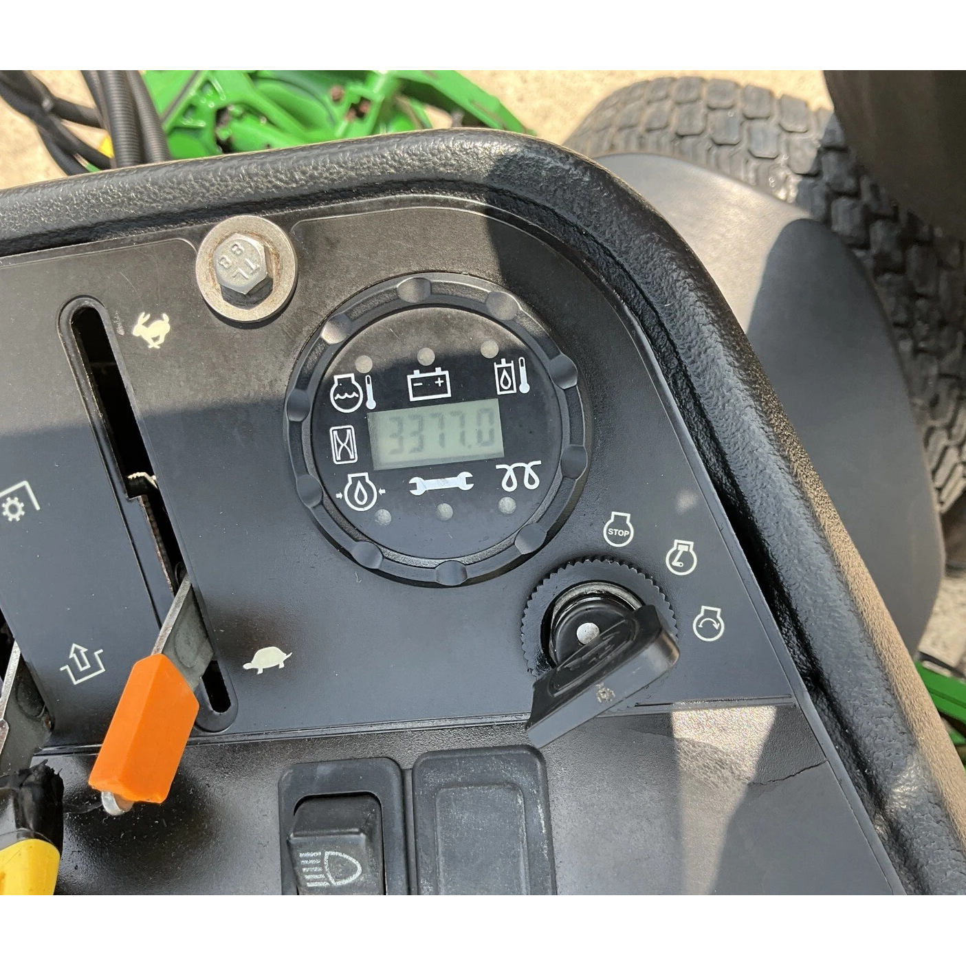 2014 JOHN DEERE 8800