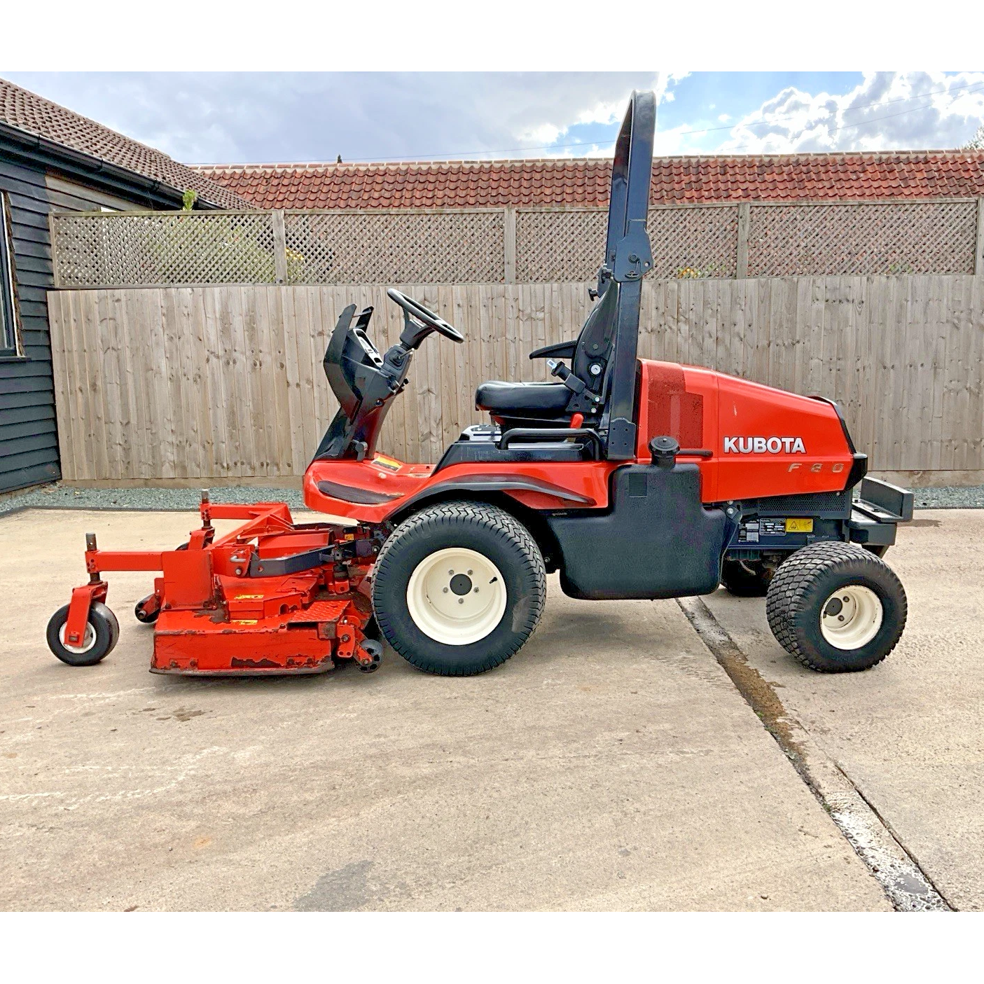 2014 KUBOTA F3890