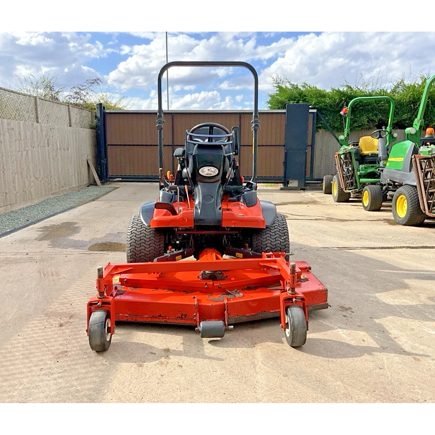 2014 KUBOTA F3890