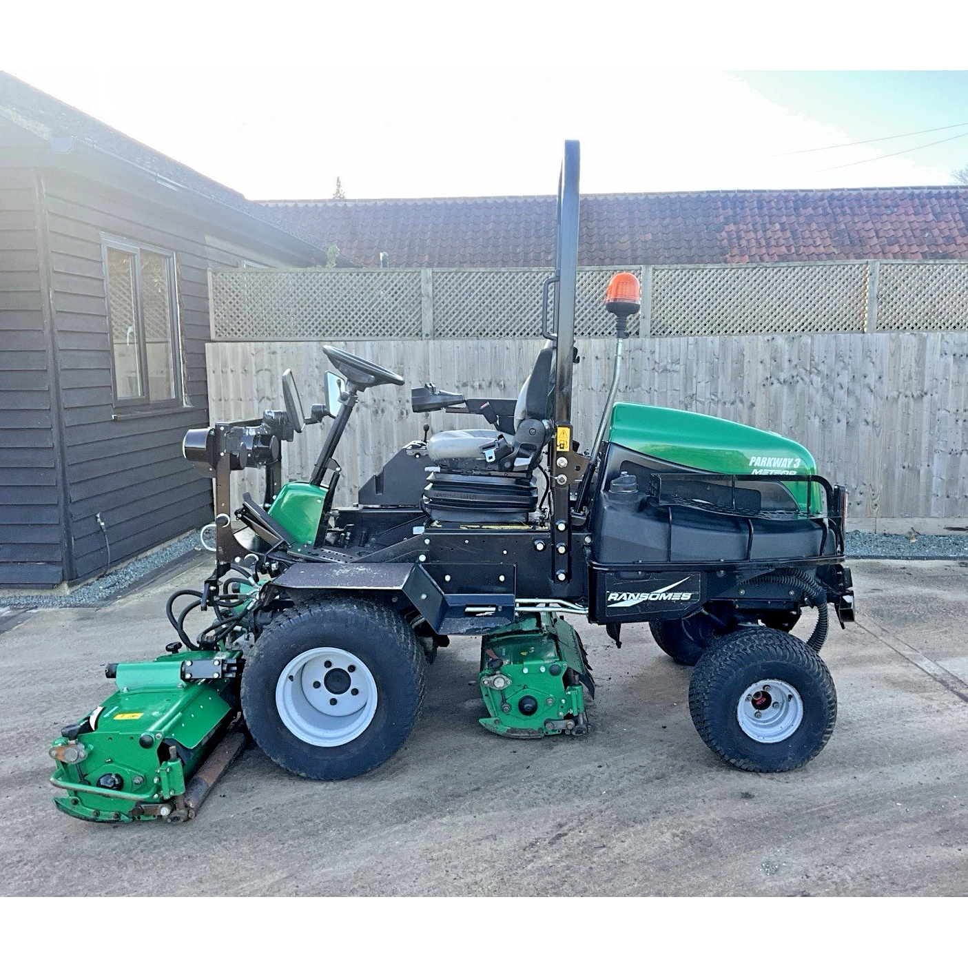 2014 RANSOMES PARKWAY 3