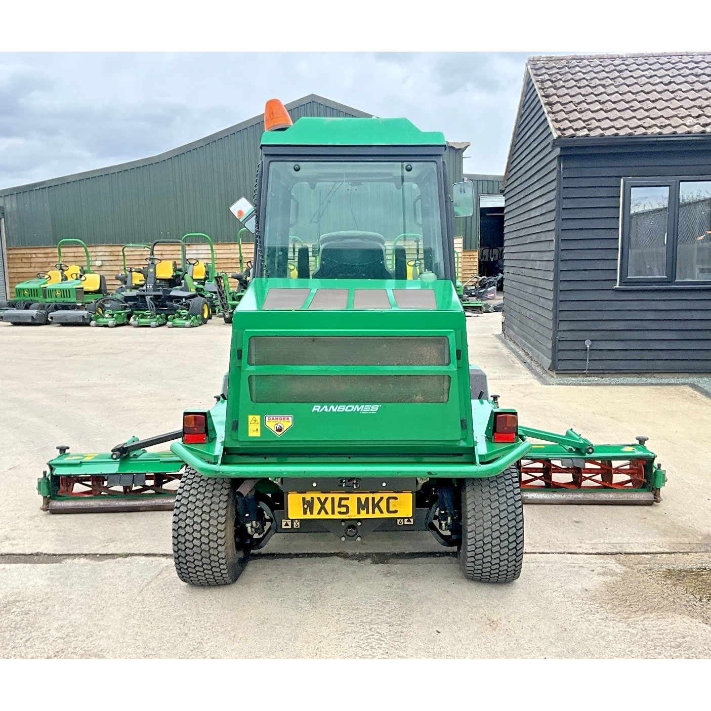 2015 RANSOMES COMMANDER 3250